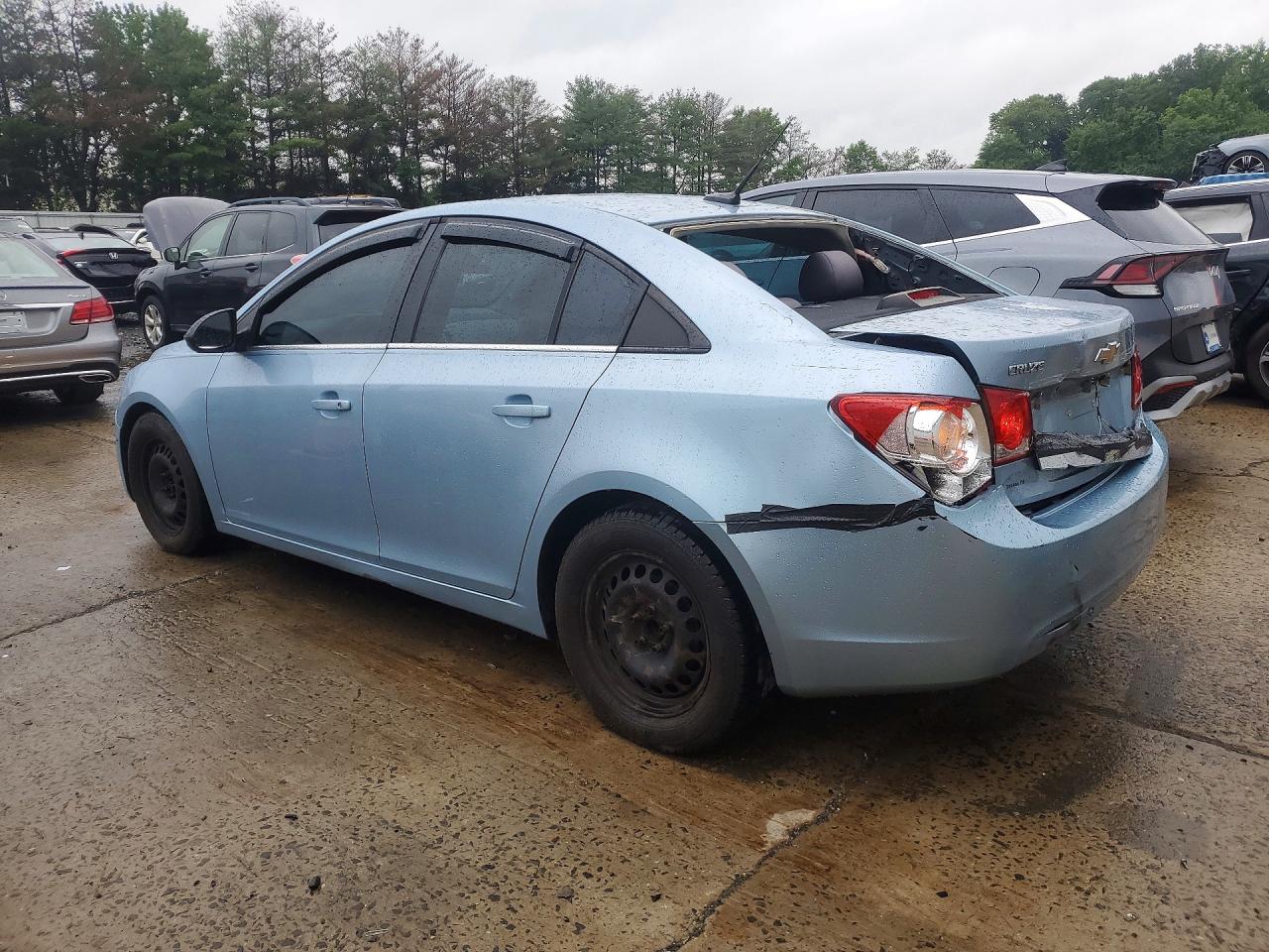 2011 Chevrolet Cruze Ls Blue vin: 1G1PC5SH8B7118161