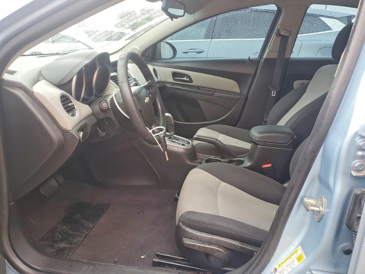 2011 Chevrolet Cruze Ls Blue vin: 1G1PC5SH8B7118161