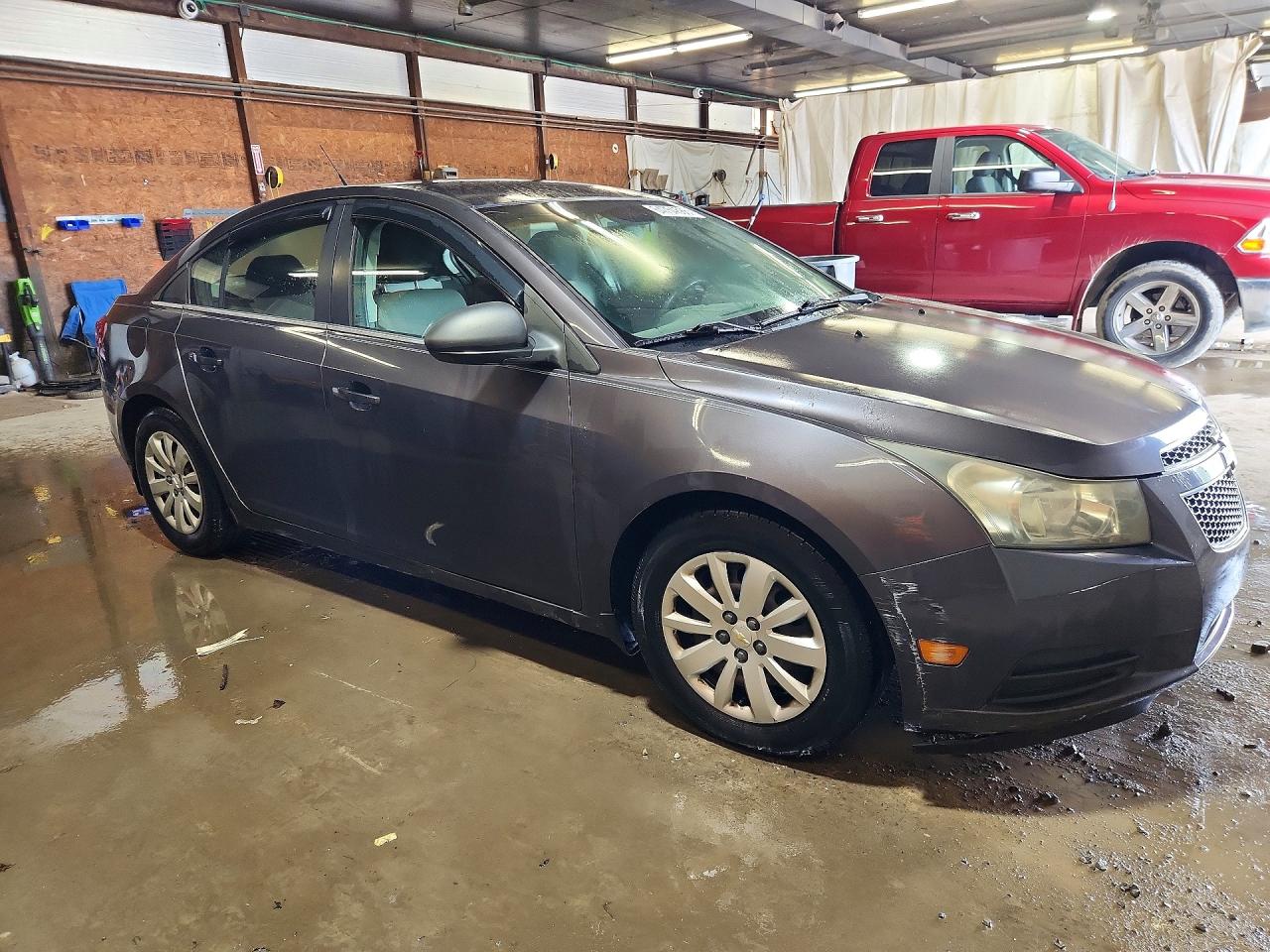 2011 Chevrolet Cruze Ls Gray vin: 1G1PC5SH8B7131170