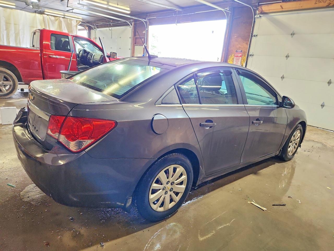 2011 Chevrolet Cruze Ls Gray vin: 1G1PC5SH8B7131170