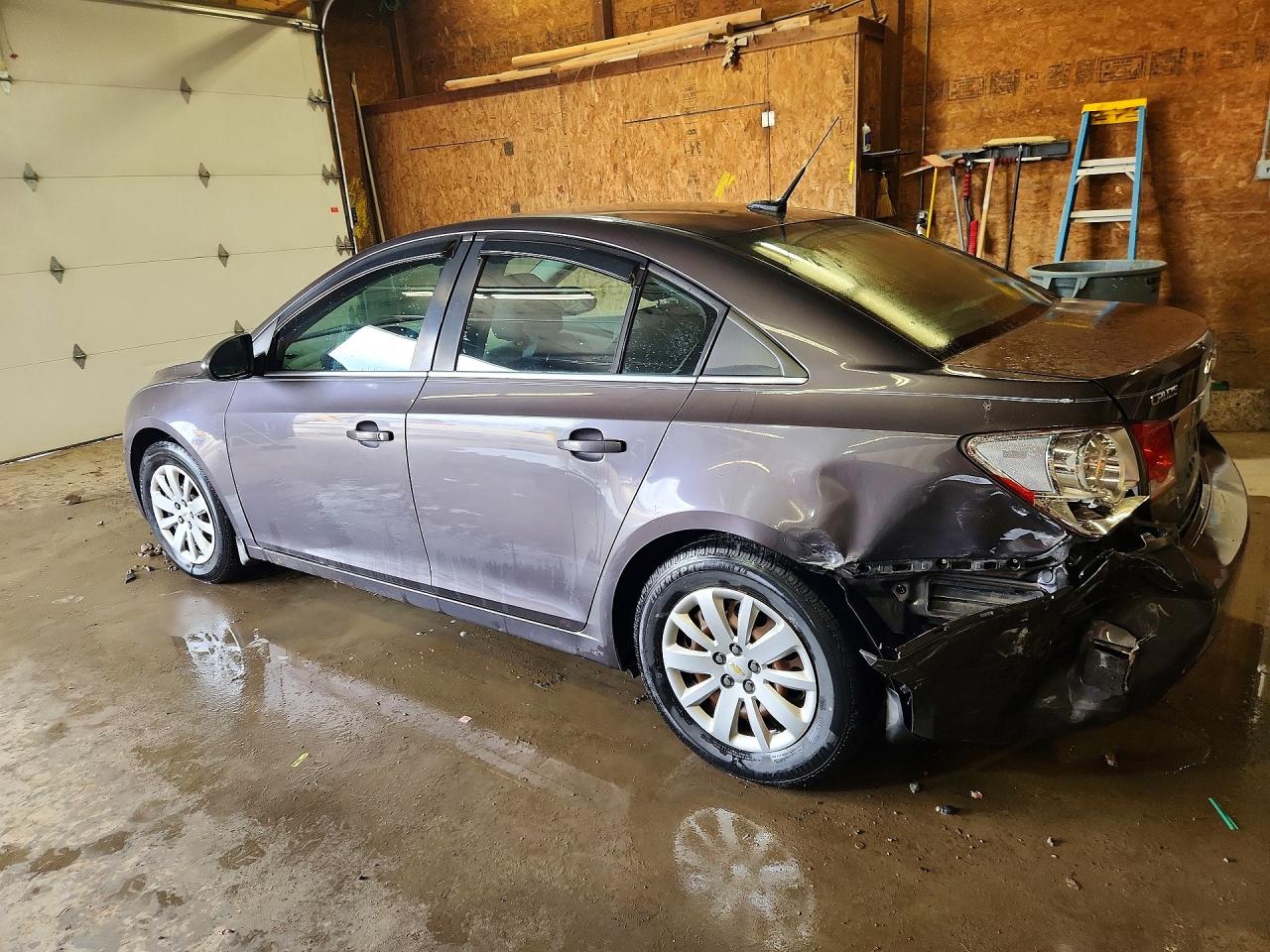 2011 Chevrolet Cruze Ls Gray vin: 1G1PC5SH8B7131170