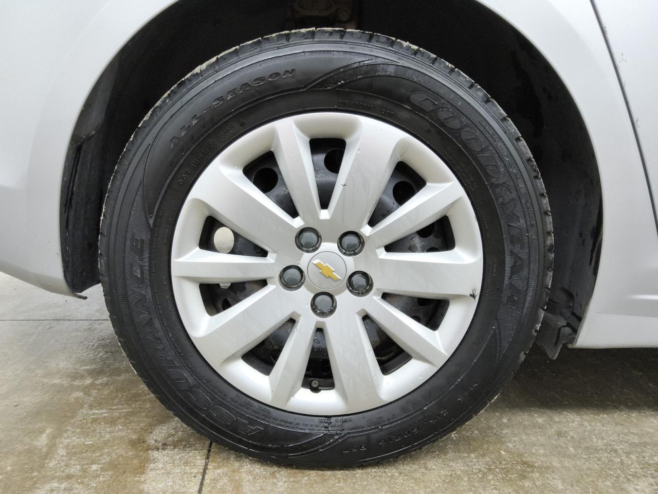 2011 Chevrolet Cruze Ls Silver vin: 1G1PC5SH8B7142766 Damage: Right Rear Wheel Cover, Heavy Scratch, 1 To 2 Inches