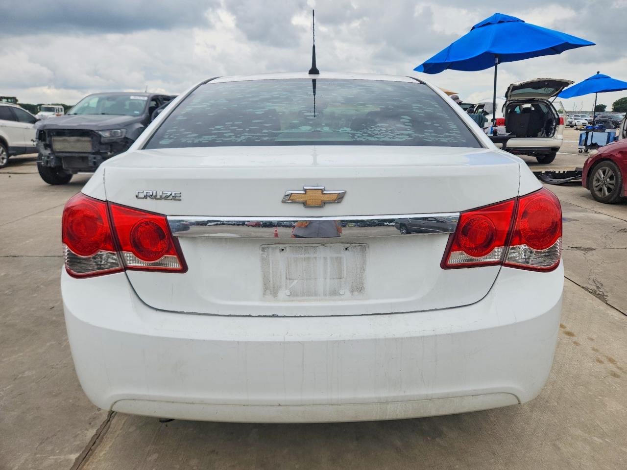 2011 Chevrolet Cruze Ls White vin: 1G1PC5SH8B7153900