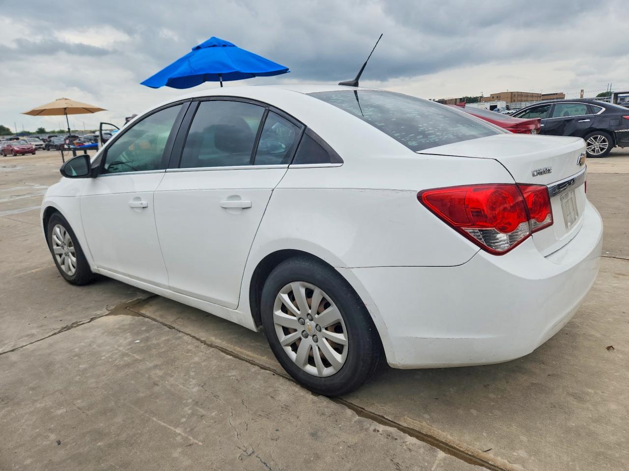 2011 Chevrolet Cruze Ls White vin: 1G1PC5SH8B7153900