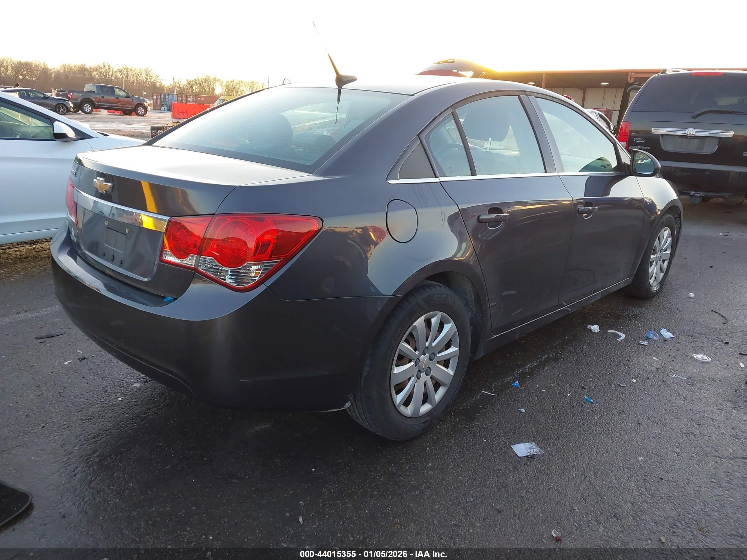 2011 Chevrolet Cruze Ls Gray vin: 1G1PC5SH8B7157946