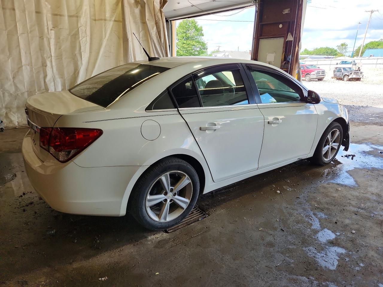 2011 Chevrolet Cruze Ls White vin: 1G1PC5SH8B7297690