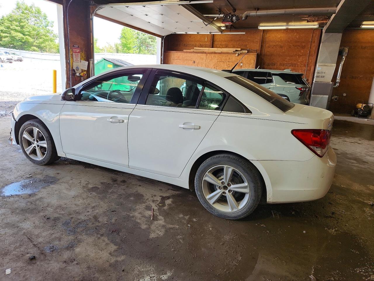 2011 Chevrolet Cruze Ls White vin: 1G1PC5SH8B7297690