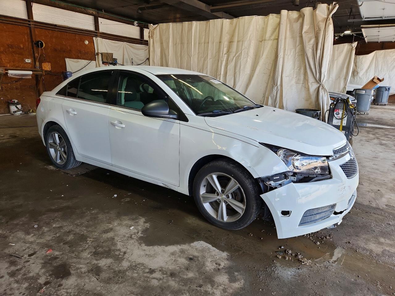 2011 Chevrolet Cruze Ls White vin: 1G1PC5SH8B7297690
