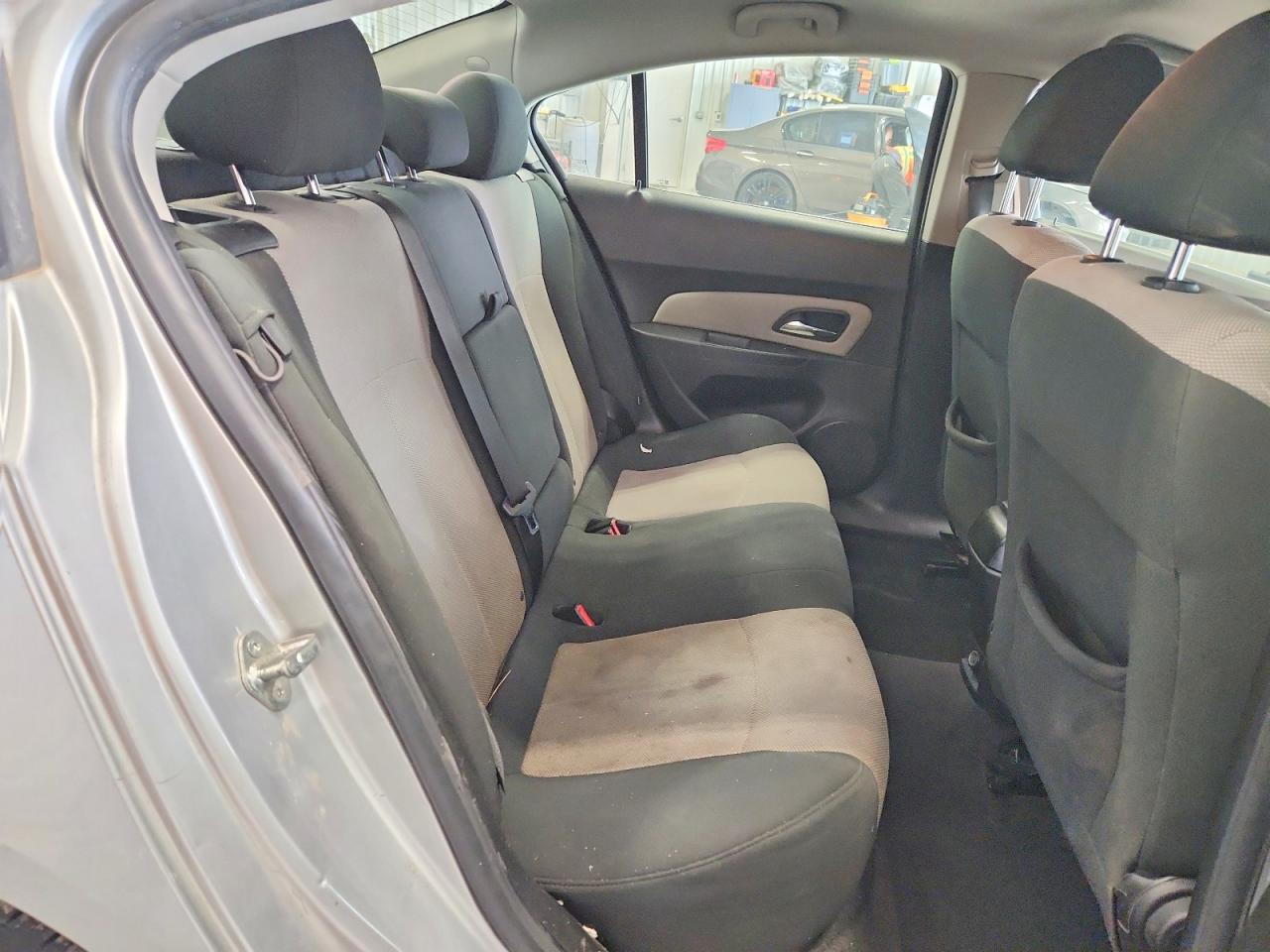 2011 Chevrolet Cruze Ls Silver vin: 1G1PC5SH8B7306579