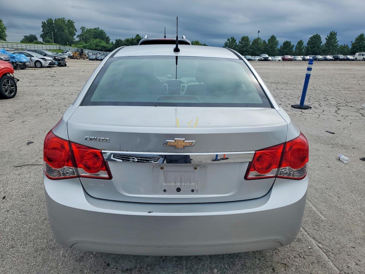 2012 Chevrolet Cruze Ls Серебряный vin: 1G1PC5SH8C7152201