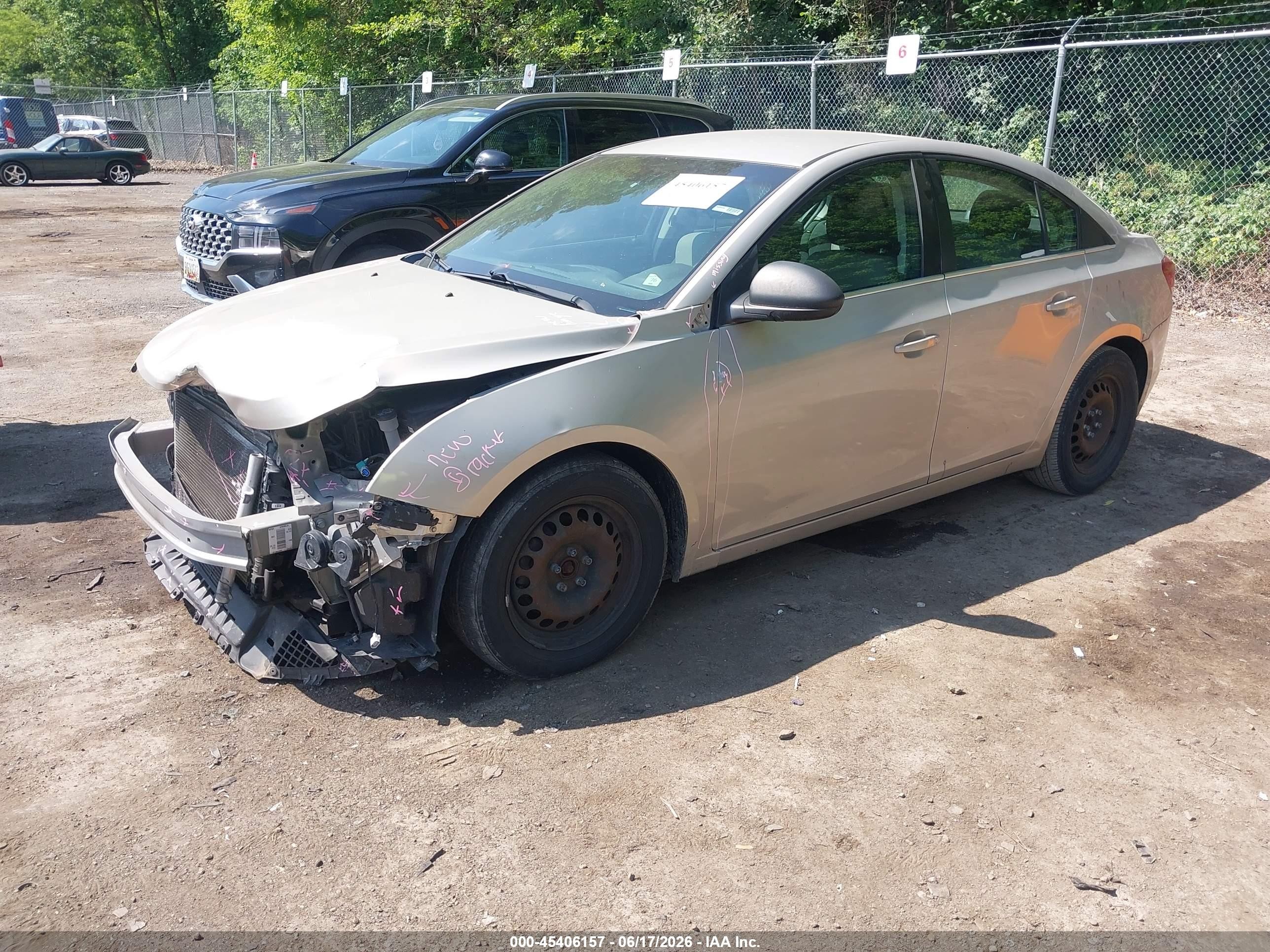 2012 Chevrolet Cruze Ls Silver vin: 1G1PC5SH8C7173131