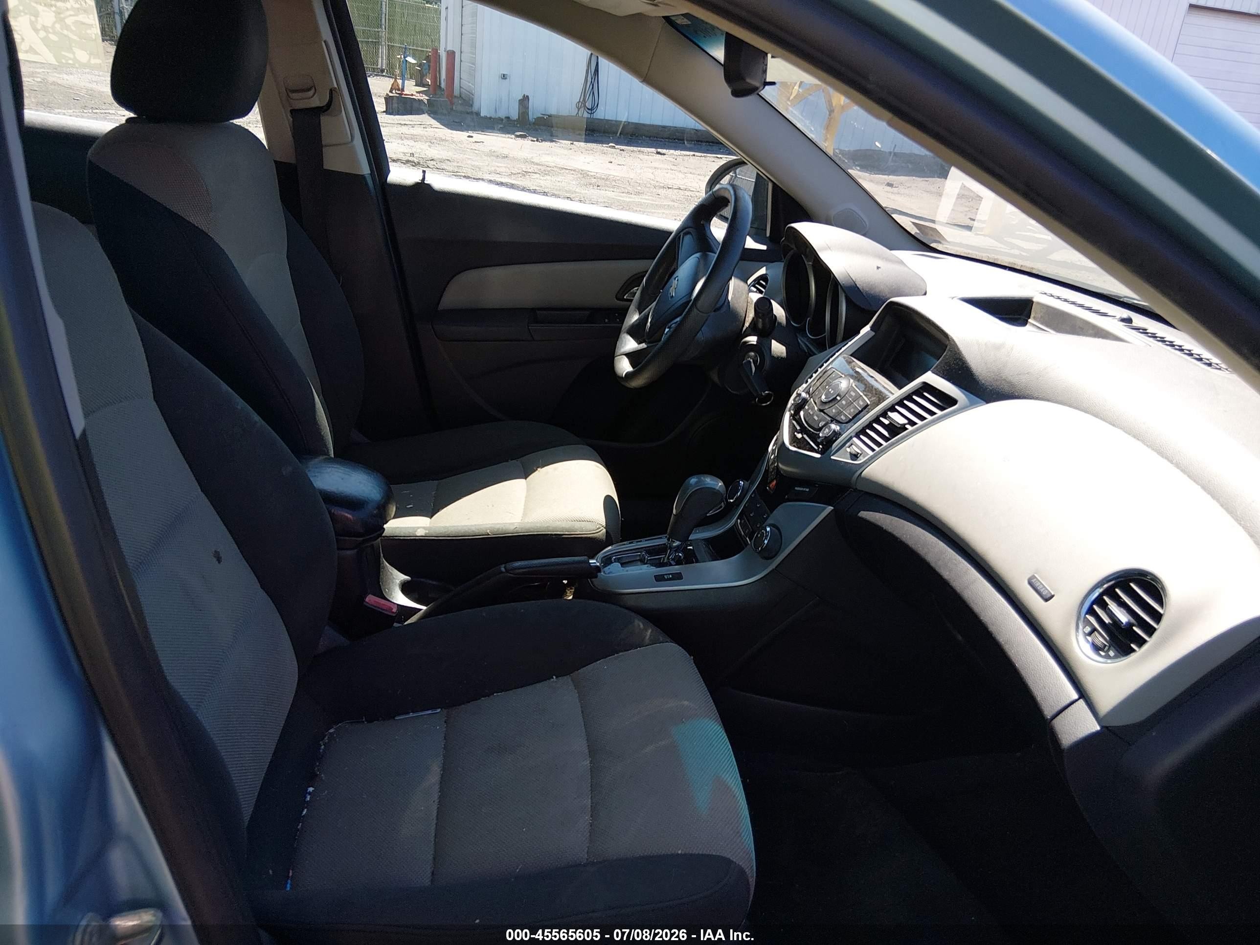 2012 Chevrolet Cruze Ls Blue vin: 1G1PC5SH8C7174098