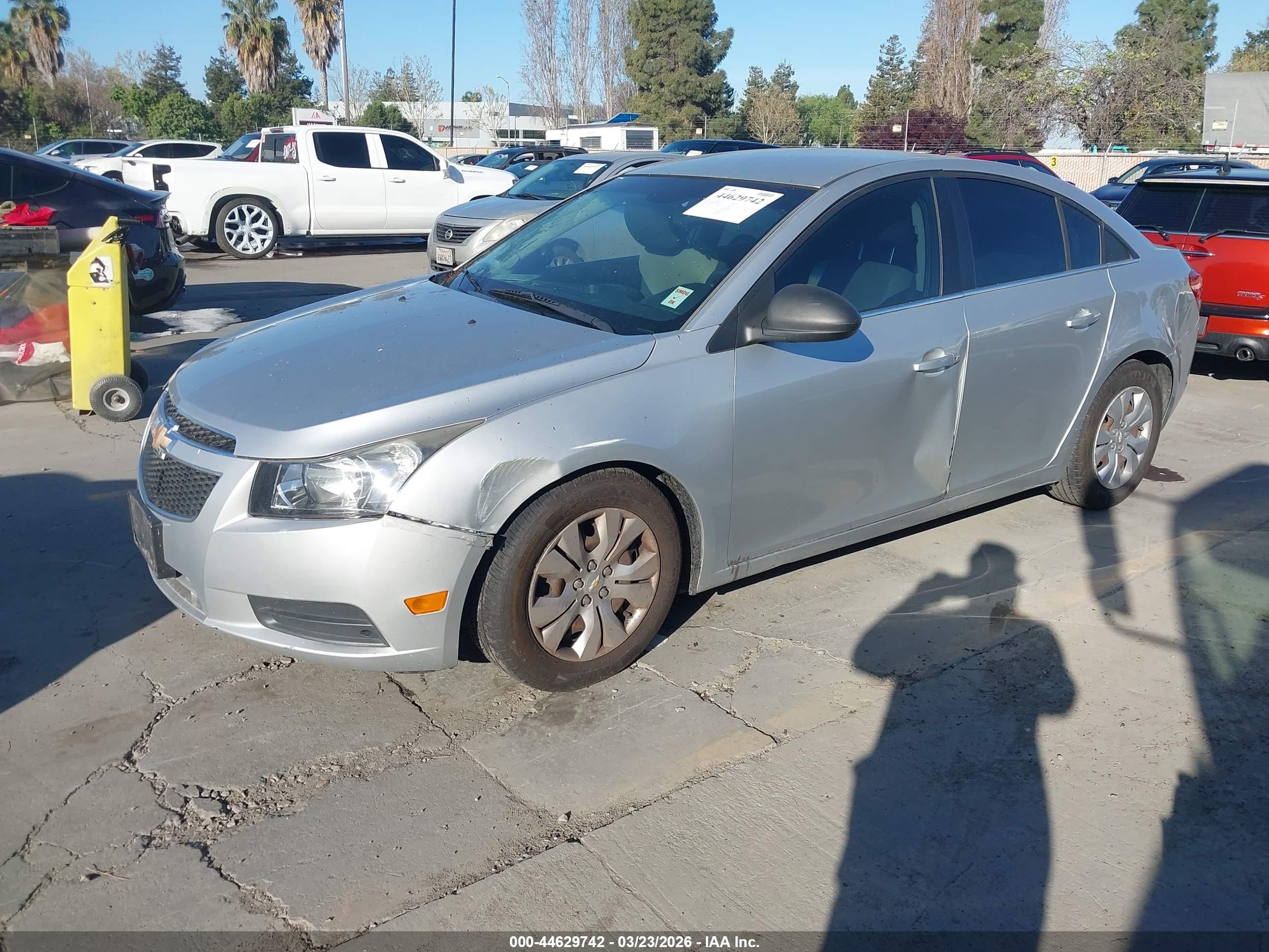 2012 Chevrolet Cruze Ls Silver vin: 1G1PC5SH8C7204698