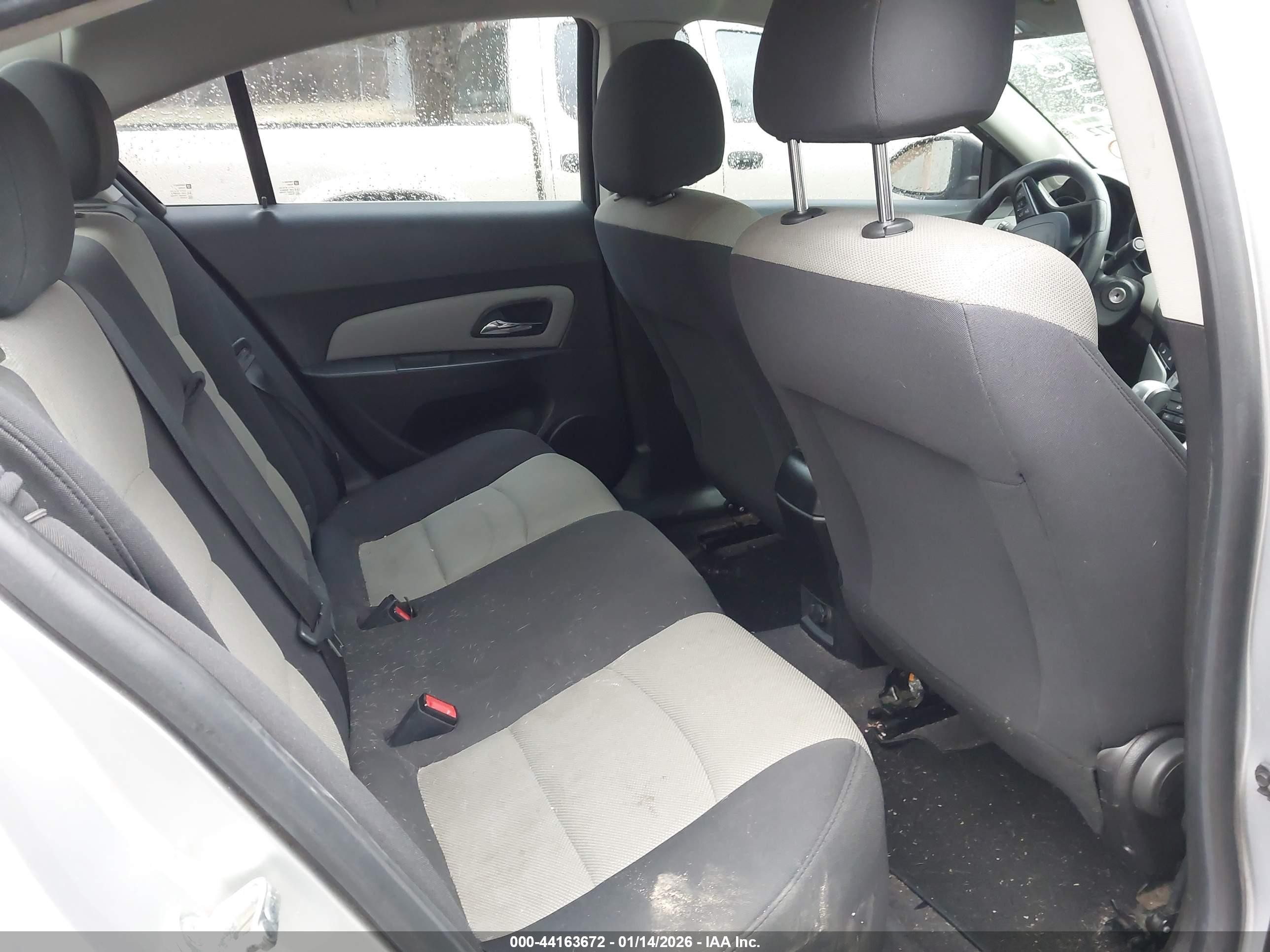 2012 Chevrolet Cruze Ls Silver vin: 1G1PC5SH8C7275402