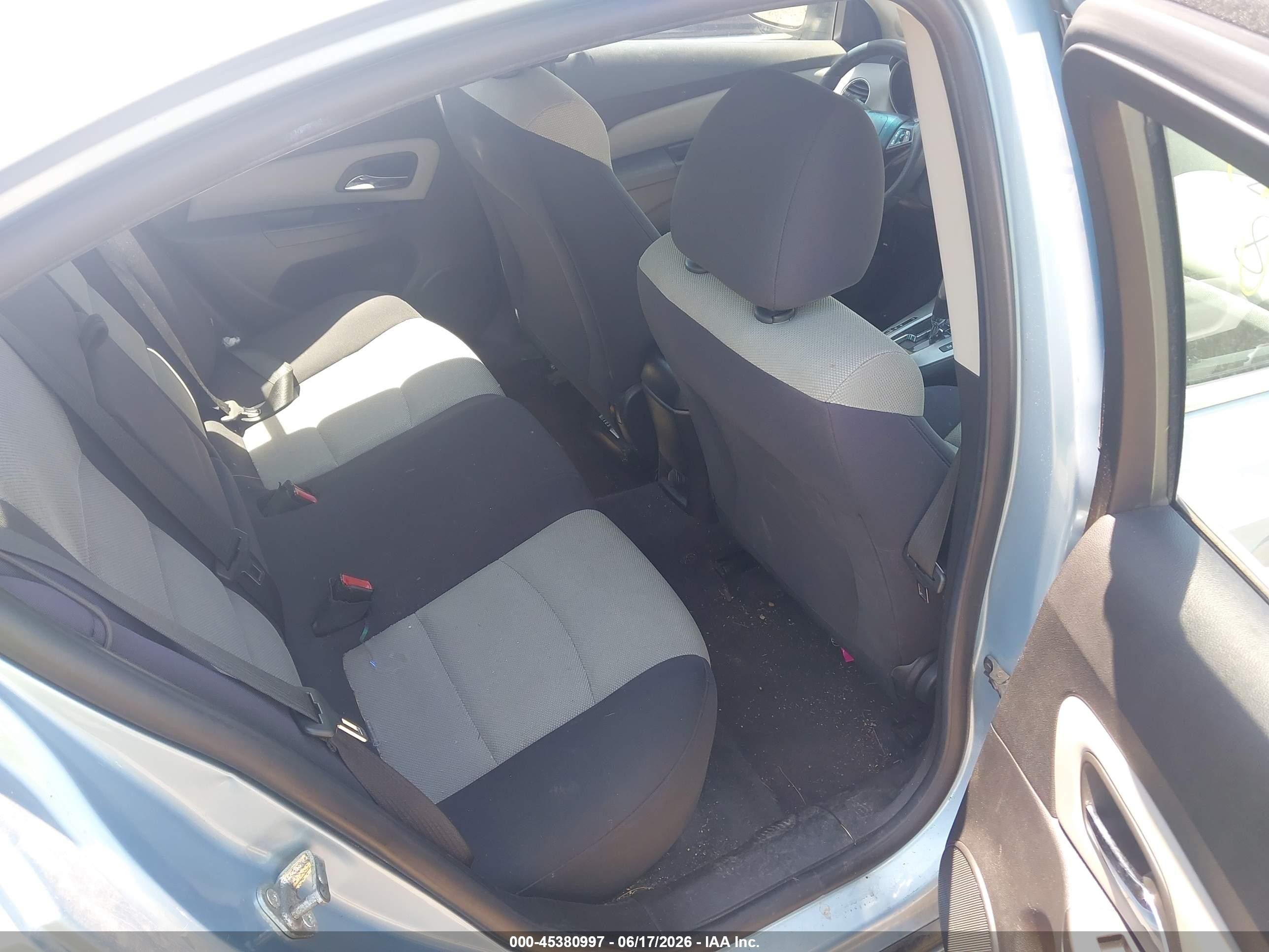 2012 Chevrolet Cruze Ls Blue vin: 1G1PC5SH8C7289848