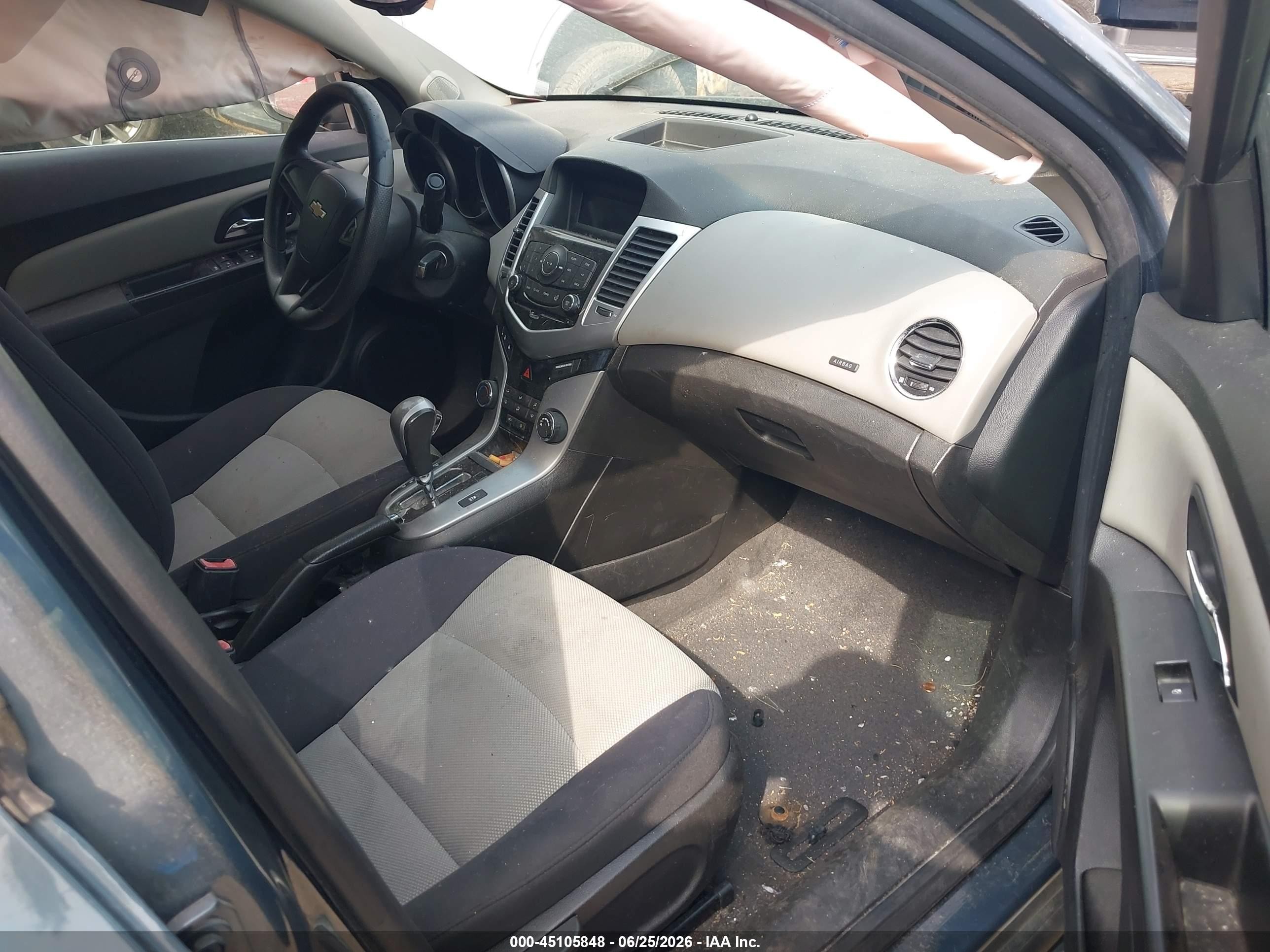 2012 Chevrolet Cruze Ls Blue vin: 1G1PC5SH8C7366525