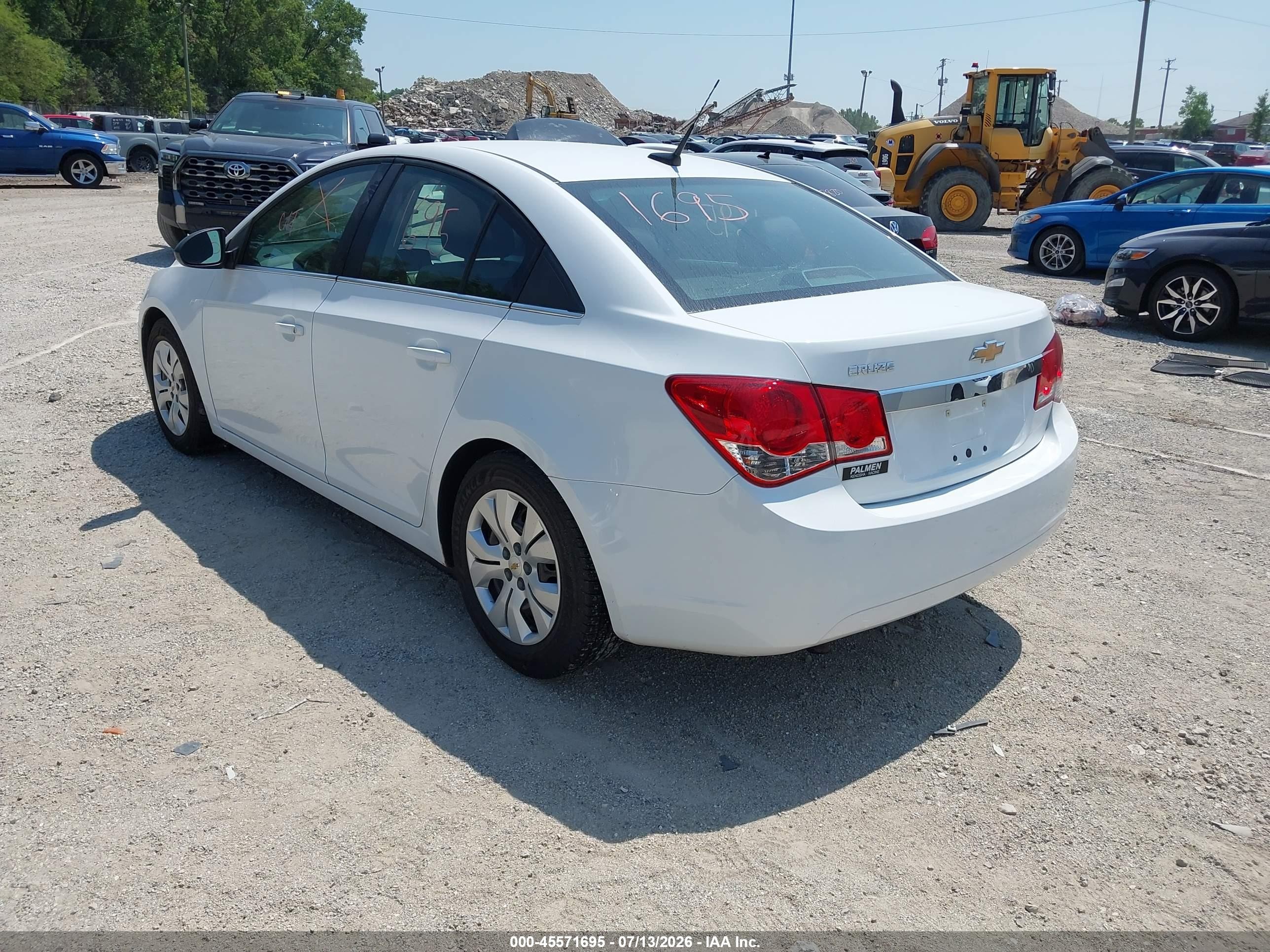 2012 Chevrolet Cruze Ls Белый vin: 1G1PC5SH8C7381512