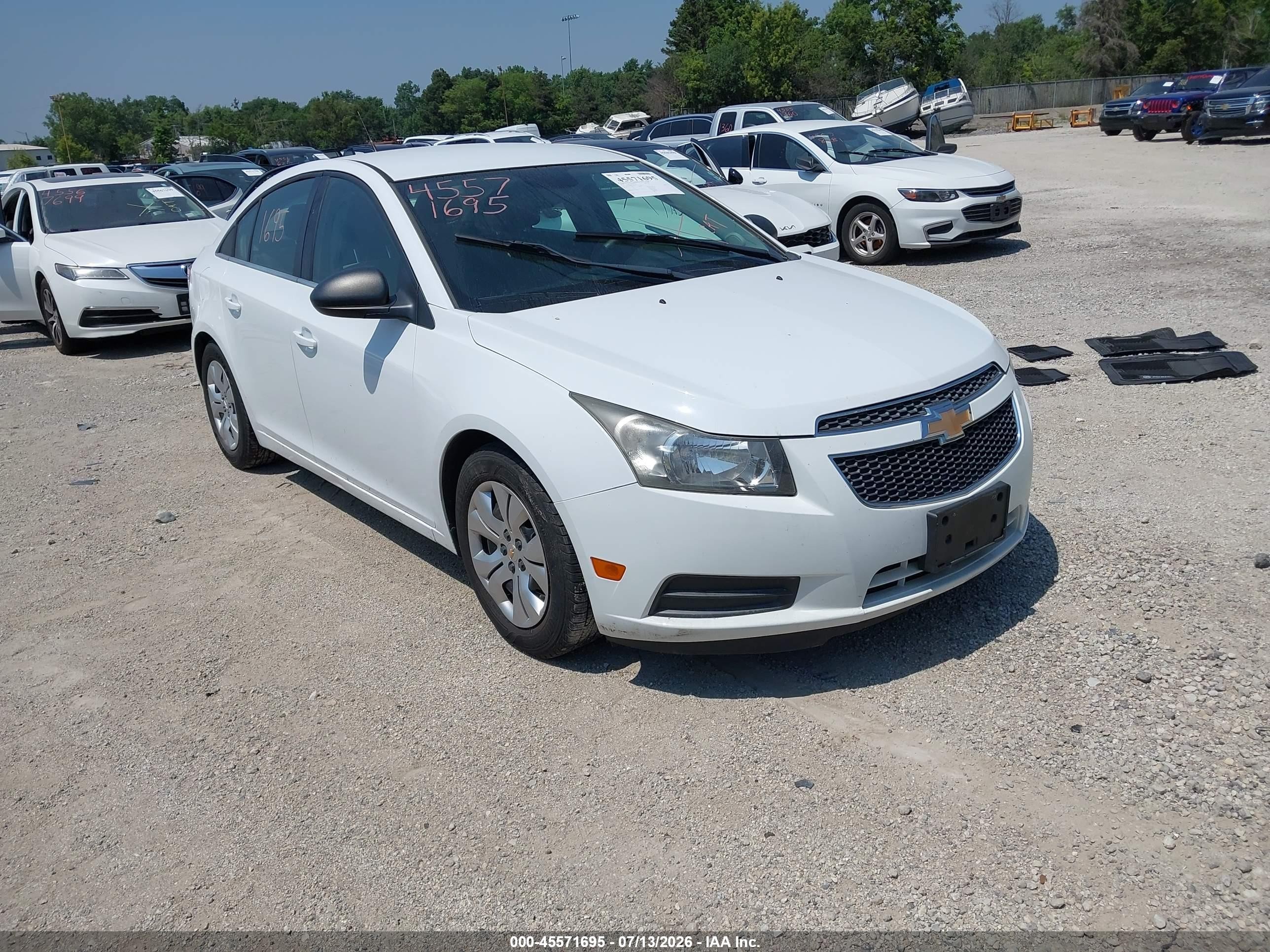 2012 Chevrolet Cruze Ls Белый vin: 1G1PC5SH8C7381512