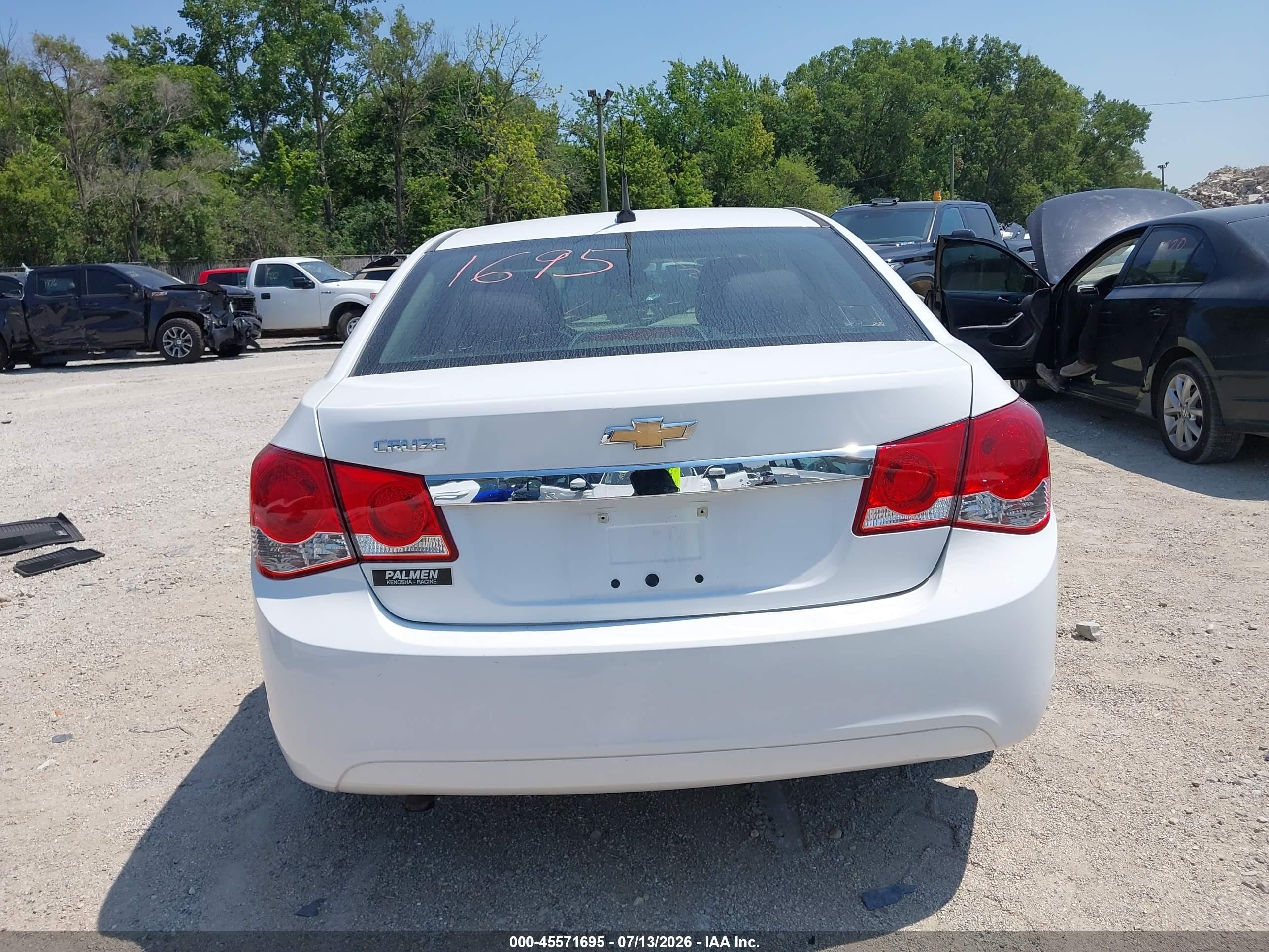 2012 Chevrolet Cruze Ls Белый vin: 1G1PC5SH8C7381512