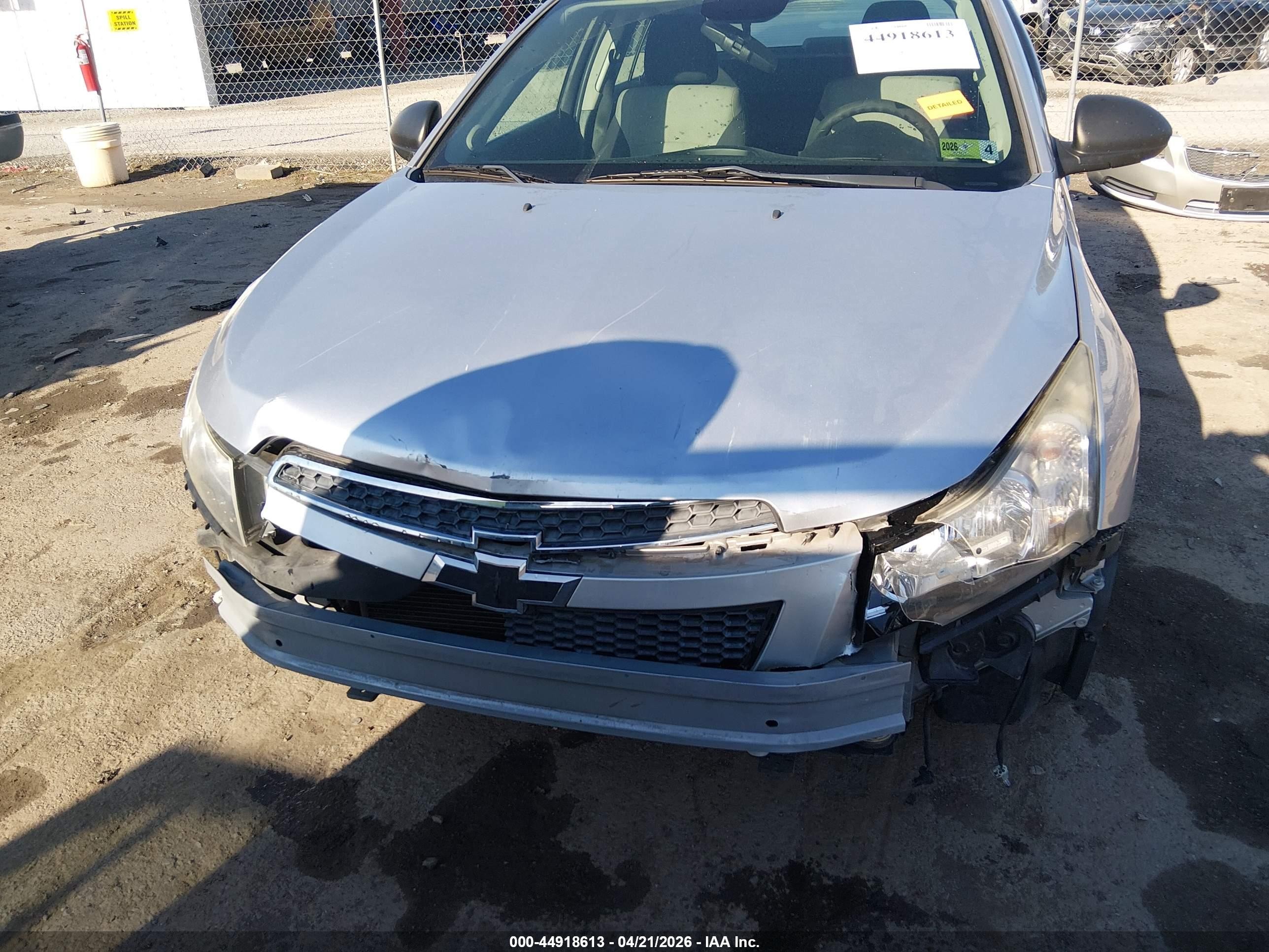2012 Chevrolet Cruze Ls Silver vin: 1G1PC5SH8C7381994