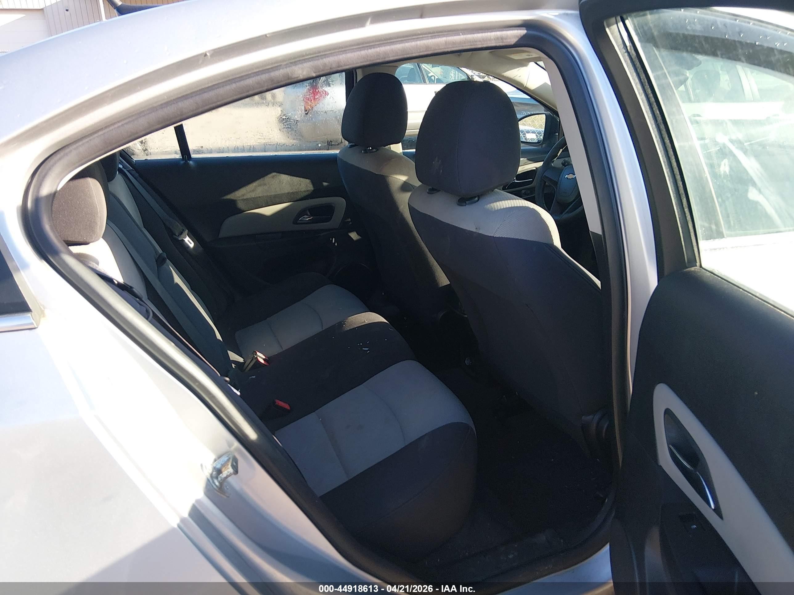 2012 Chevrolet Cruze Ls Silver vin: 1G1PC5SH8C7381994