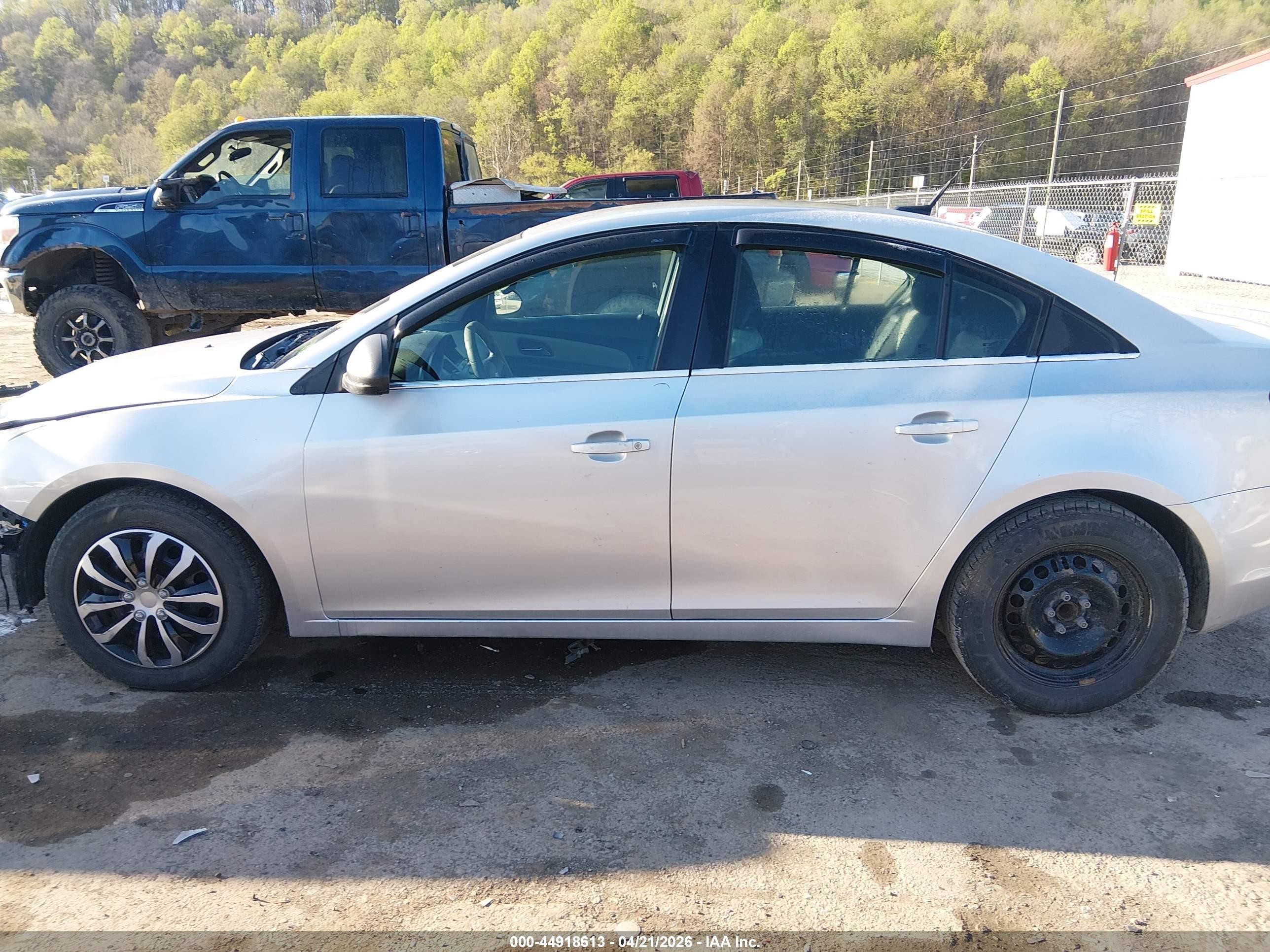 2012 Chevrolet Cruze Ls Silver vin: 1G1PC5SH8C7381994