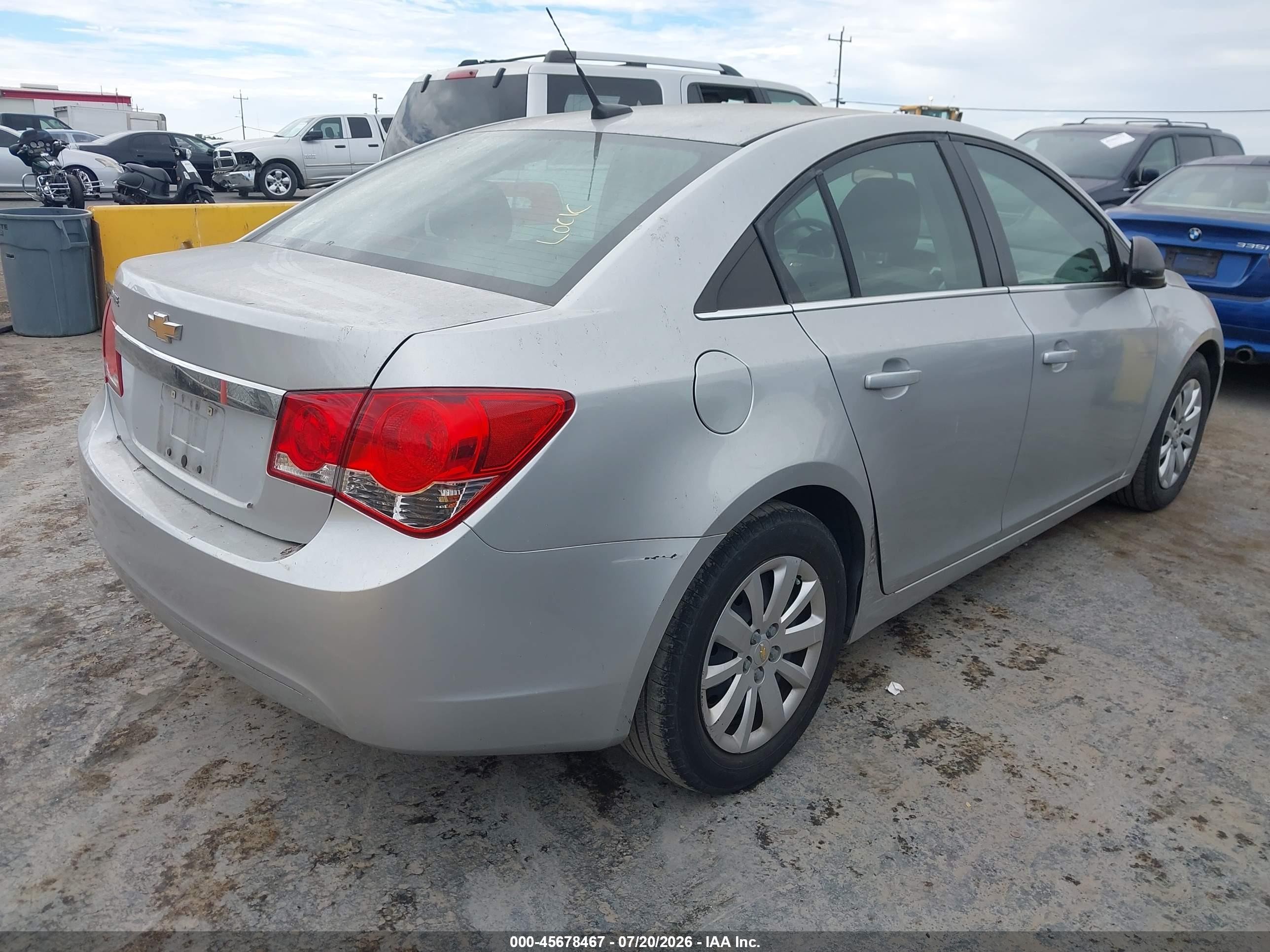 2011 Chevrolet Cruze Ls Silver vin: 1G1PC5SH9B7123109