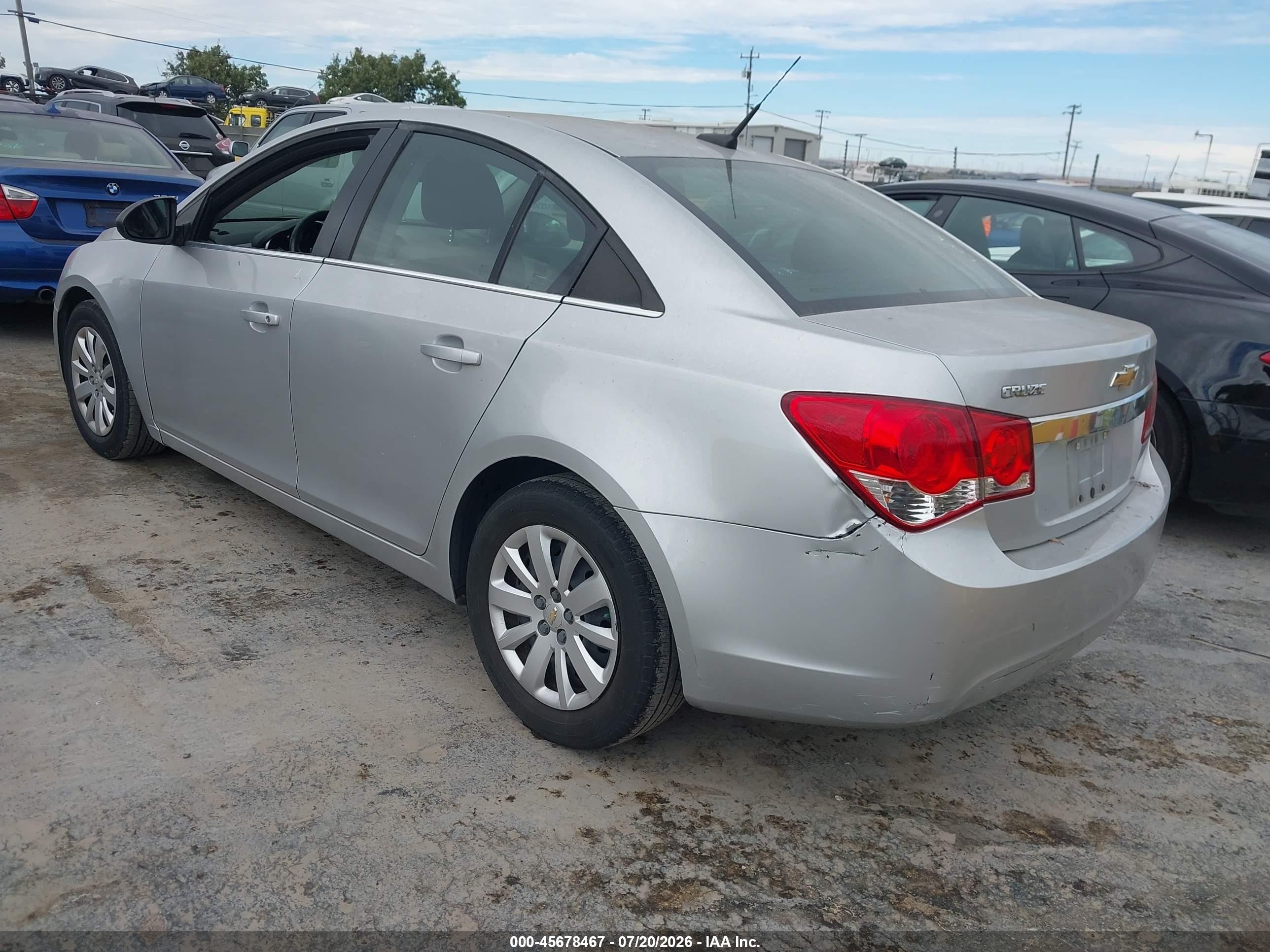 2011 Chevrolet Cruze Ls Silver vin: 1G1PC5SH9B7123109