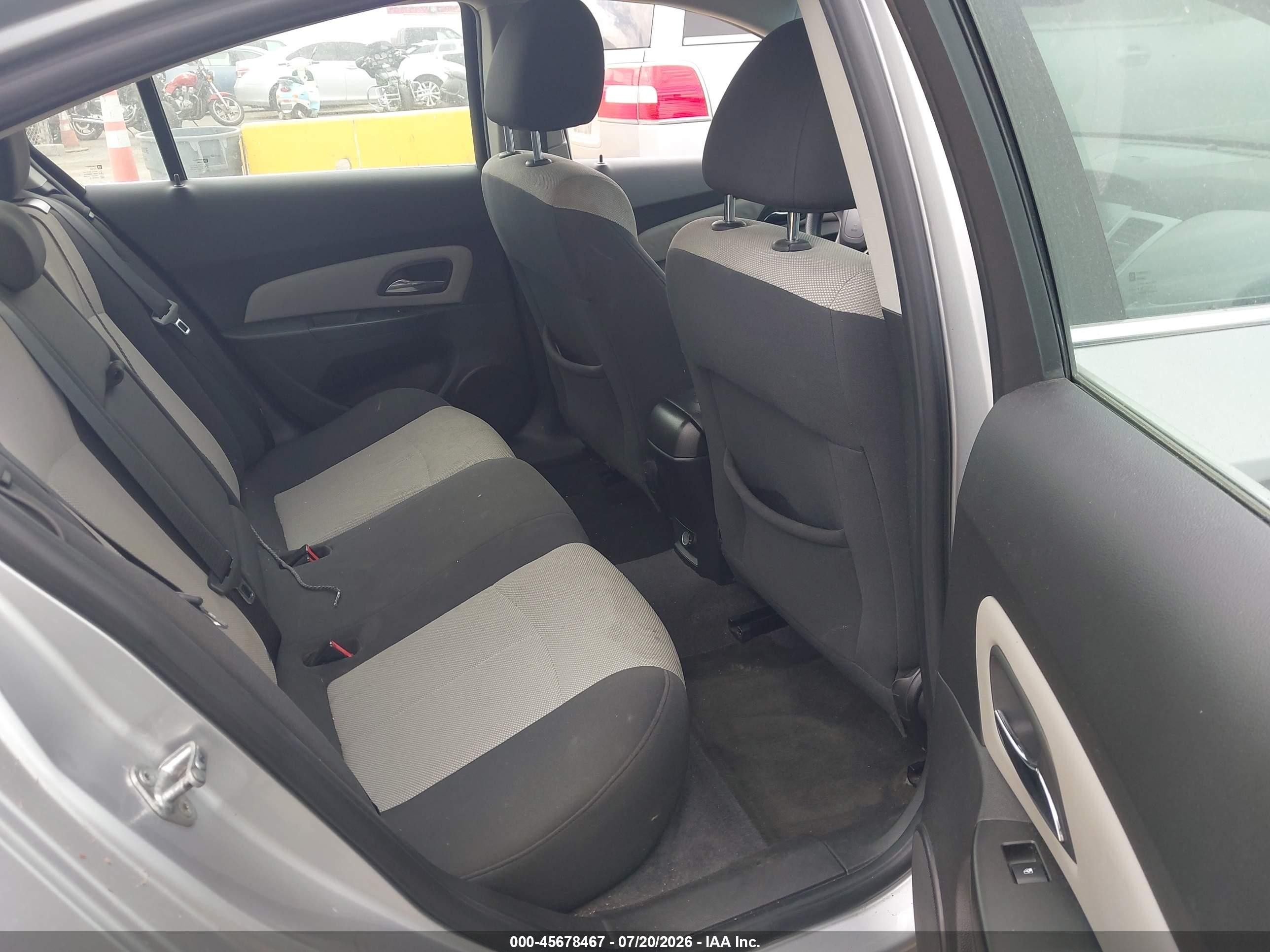 2011 Chevrolet Cruze Ls Silver vin: 1G1PC5SH9B7123109