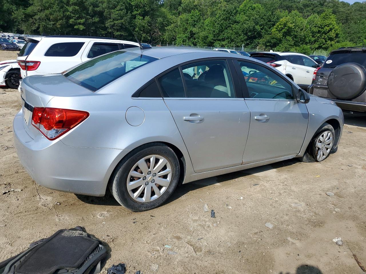 2011 Chevrolet Cruze Ls Silver vin: 1G1PC5SH9B7142159