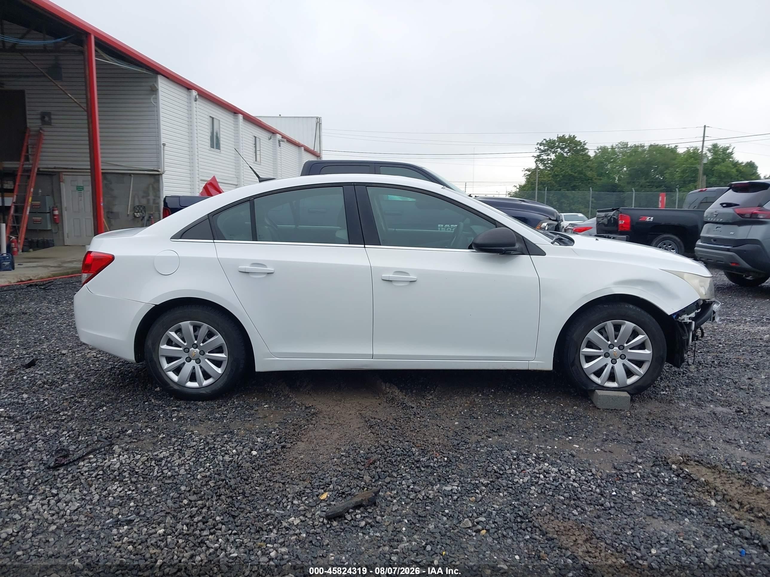 2011 Chevrolet Cruze Ls White vin: 1G1PC5SH9B7173329