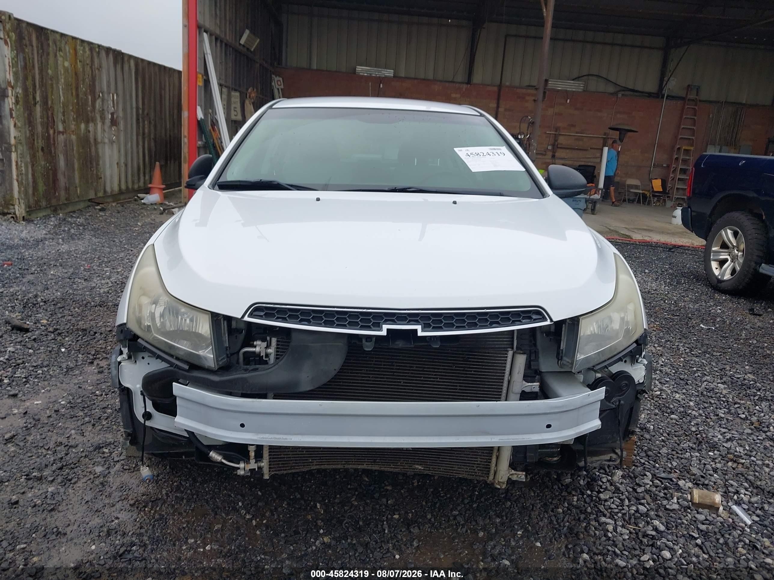 2011 Chevrolet Cruze Ls White vin: 1G1PC5SH9B7173329