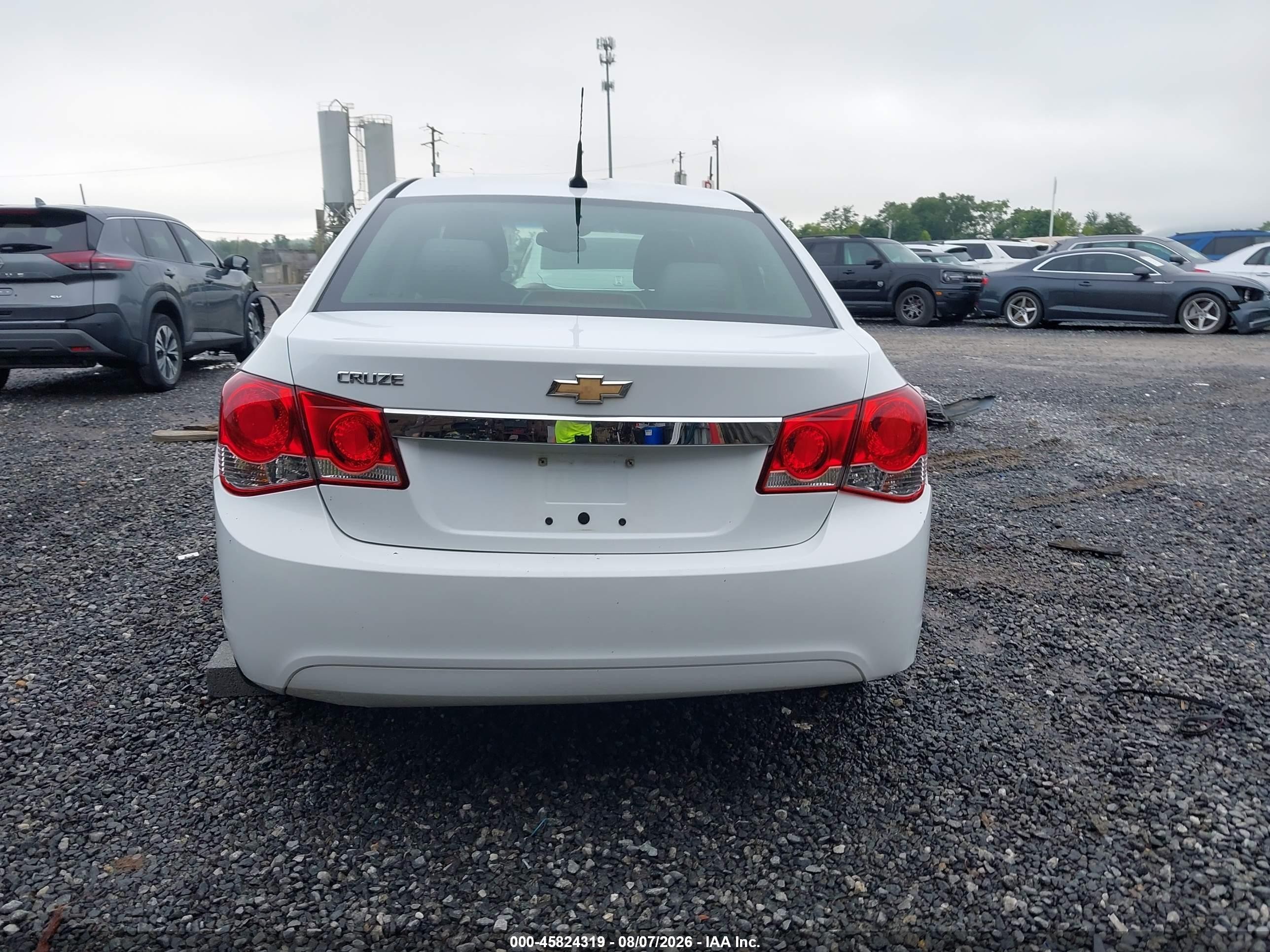 2011 Chevrolet Cruze Ls White vin: 1G1PC5SH9B7173329