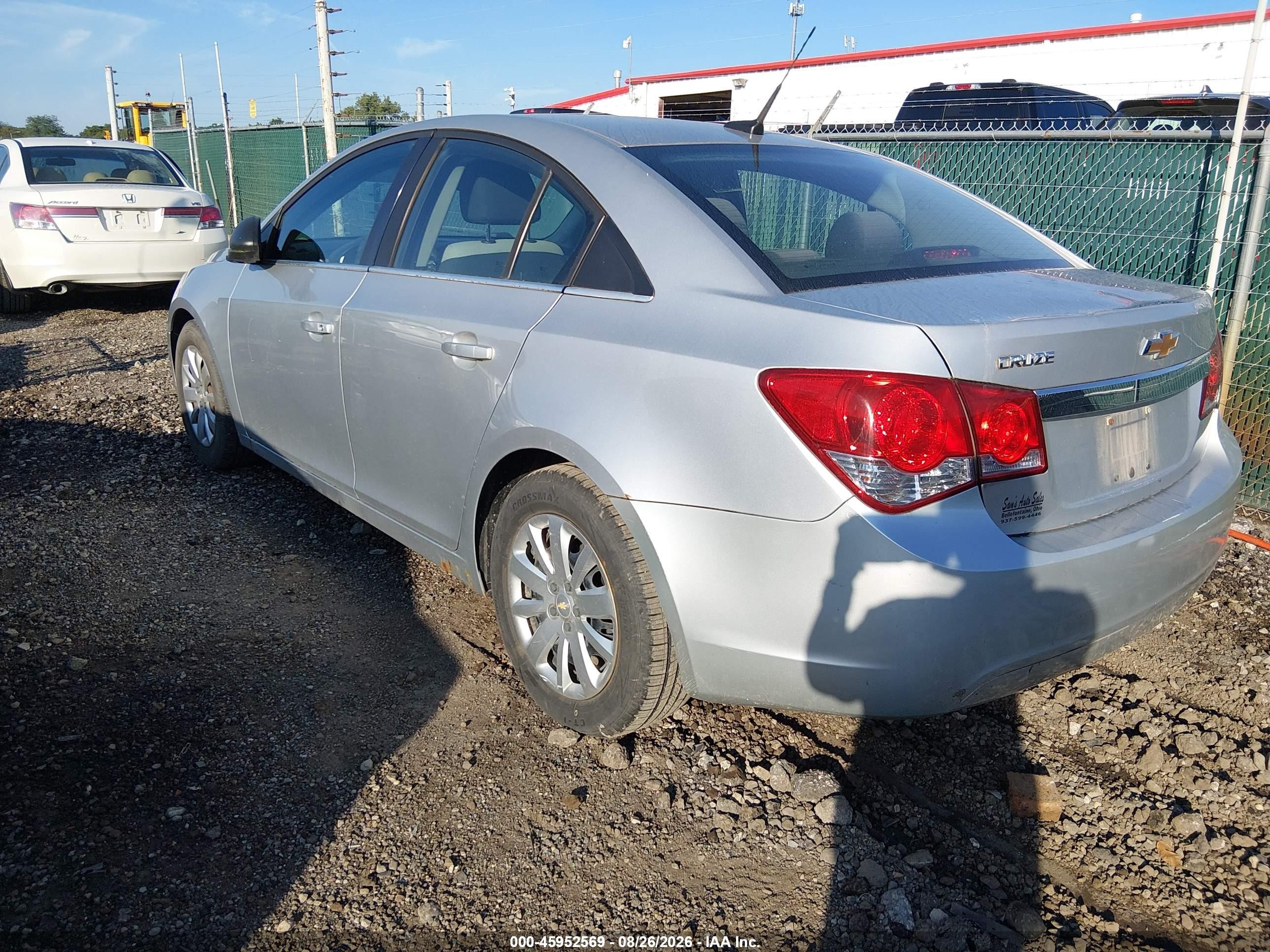 2011 Chevrolet Cruze Ls Silver vin: 1G1PC5SH9B7245386