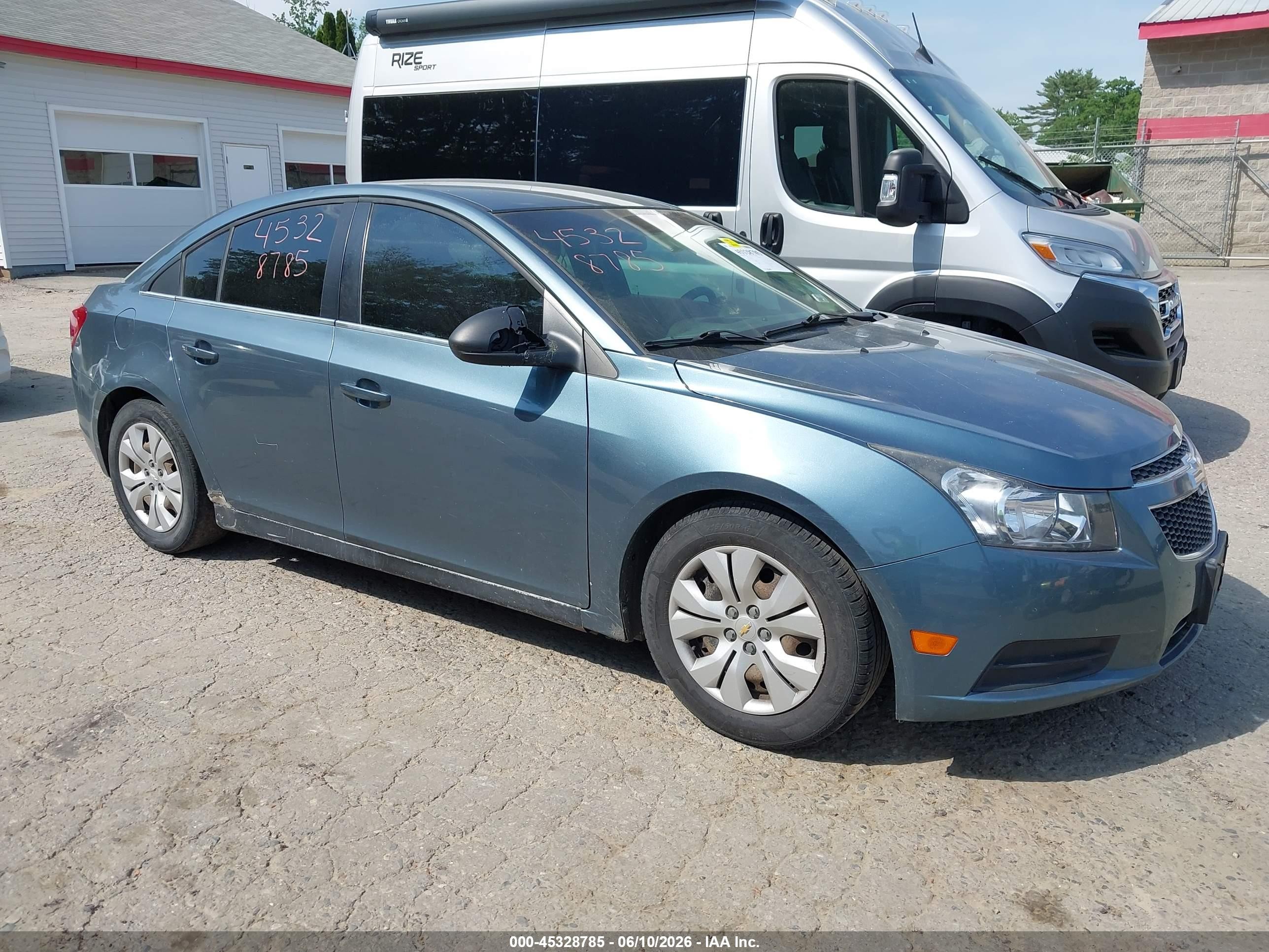 2012 Chevrolet Cruze Ls Синий vin: 1G1PC5SH9C7288711