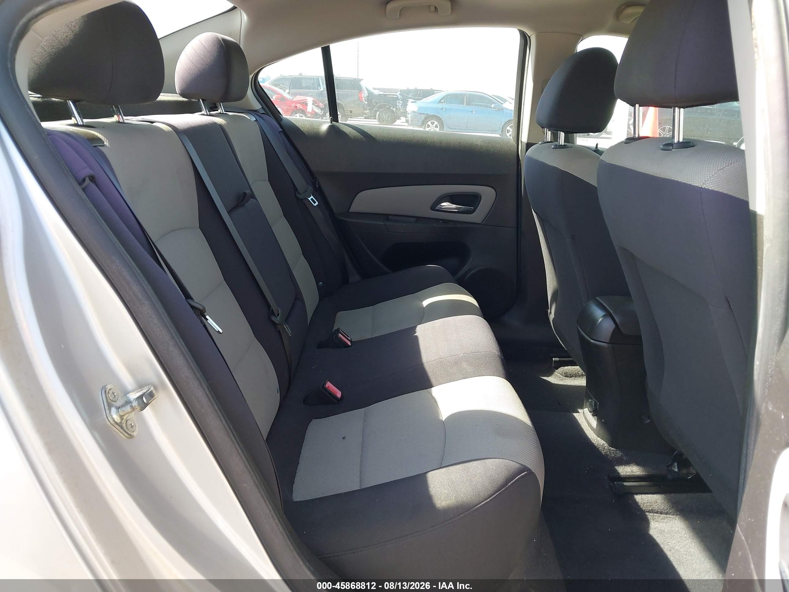 2012 Chevrolet Cruze Ls Серебряный vin: 1G1PC5SH9C7303384