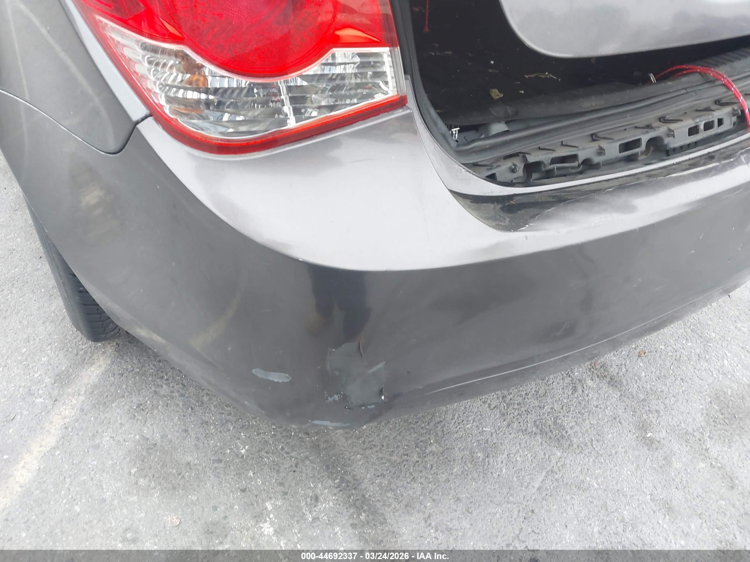 2011 Chevrolet Cruze Ls Gray vin: 1G1PC5SHOB7224927