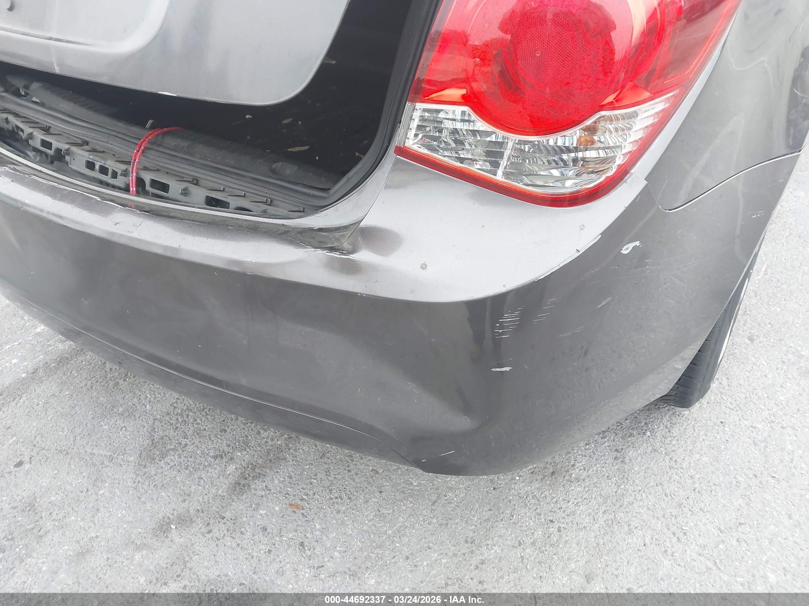 2011 Chevrolet Cruze Ls Gray vin: 1G1PC5SHOB7224927