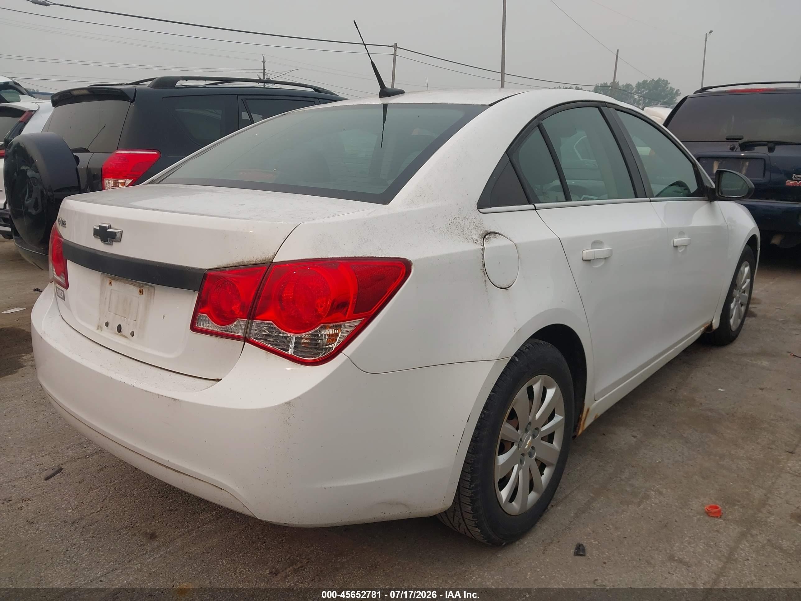 2011 Chevrolet Cruze Ls Белый vin: 1G1PC5SHXB7100986