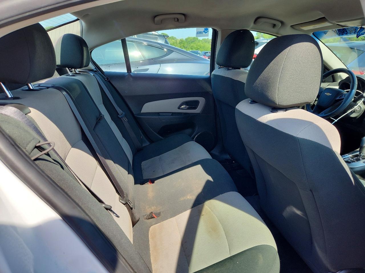2012 Chevrolet Cruze Ls White vin: 1G1PC5SHXC7145122