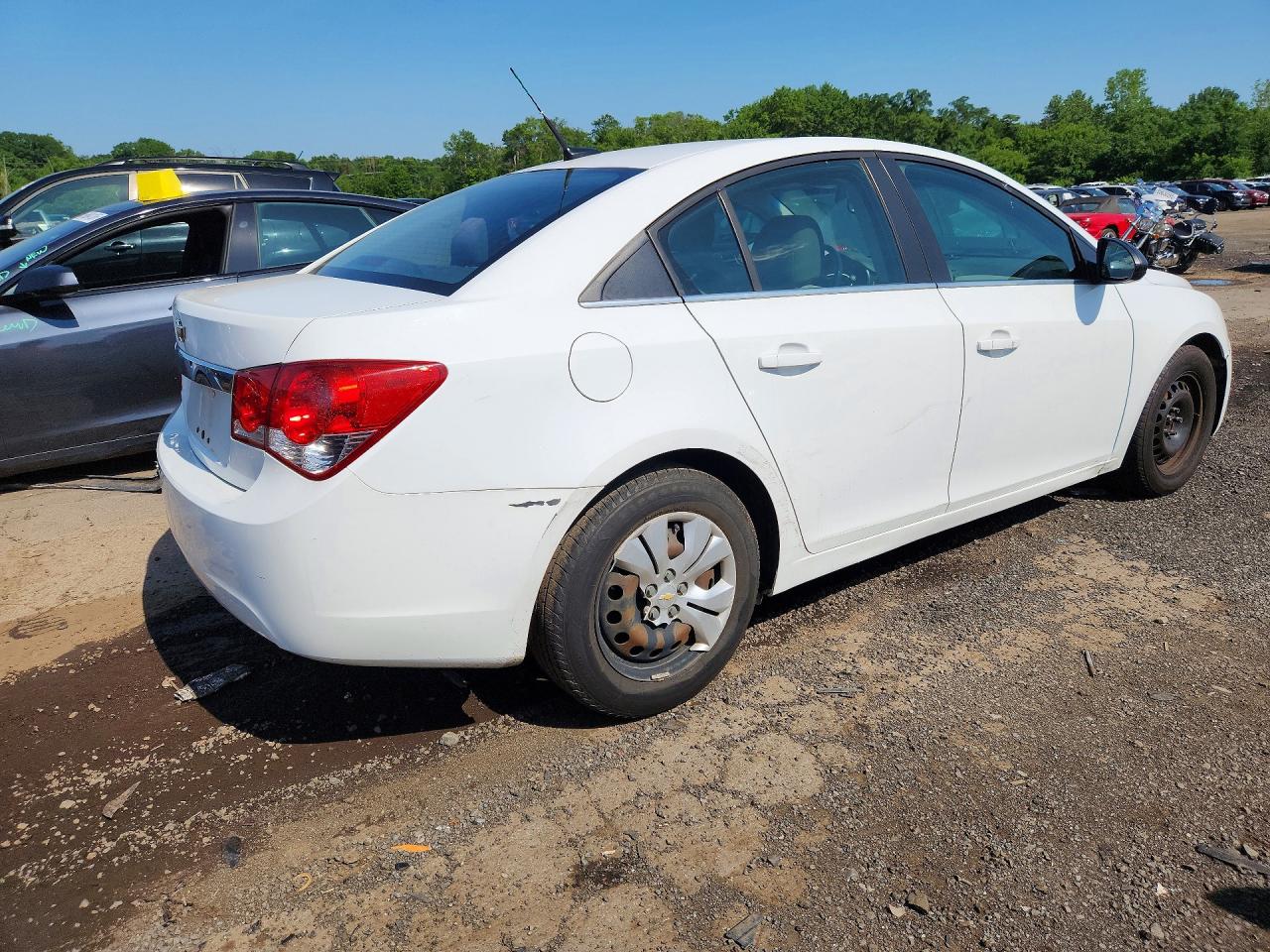 2012 Chevrolet Cruze Ls White vin: 1G1PC5SHXC7145122