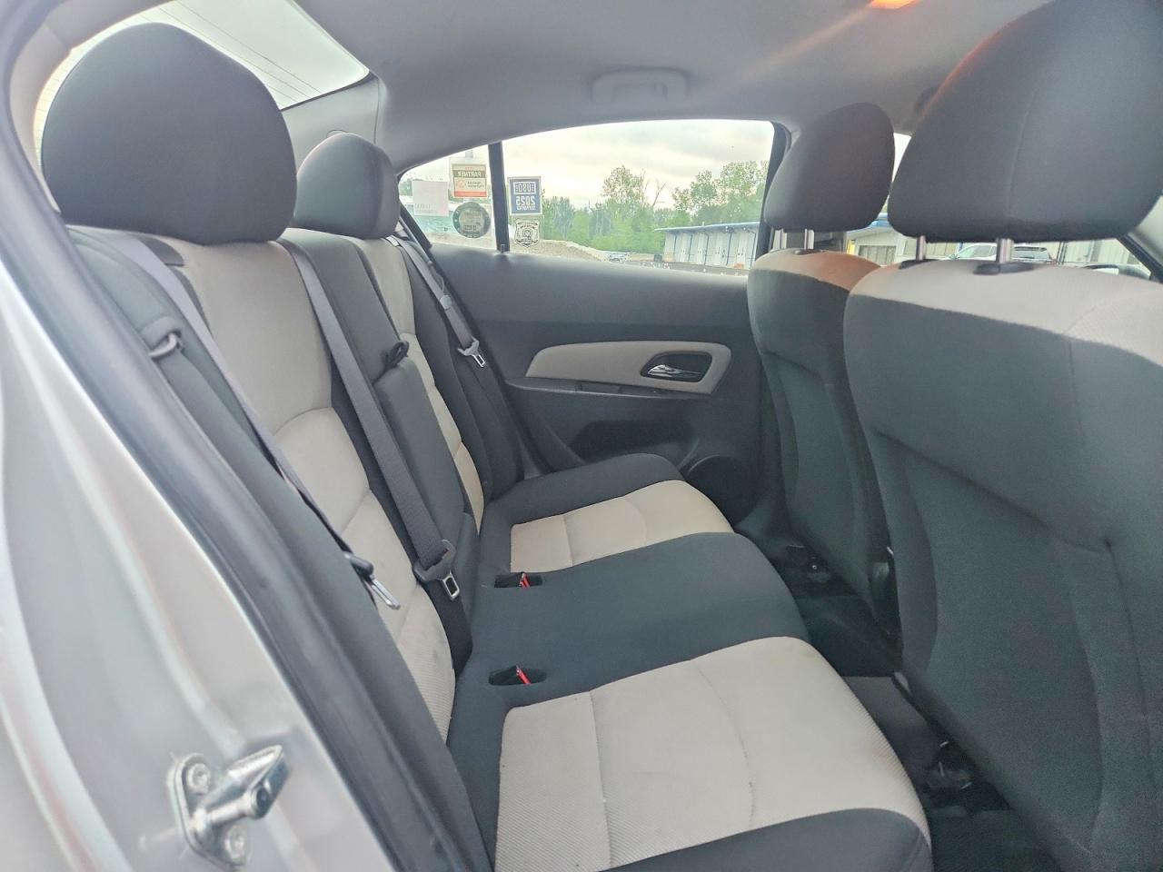 2012 Chevrolet Cruze Ls Silver vin: 1G1PC5SHXC7202953