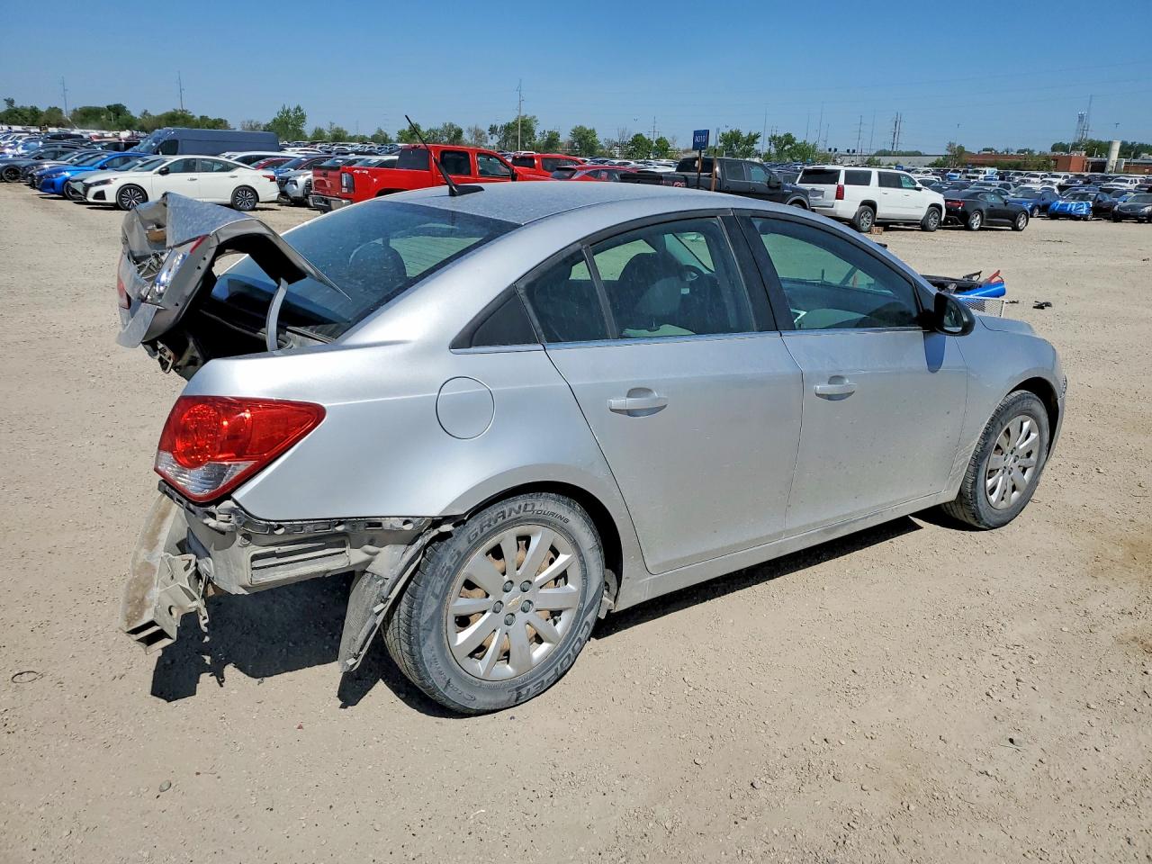 2011 Chevrolet Cruze Ls Silver vin: 1G1PD5SH1B7174066