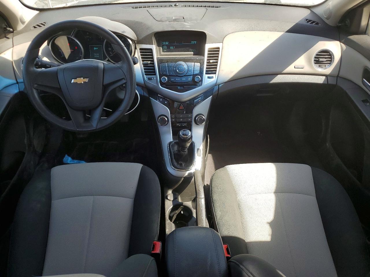 2011 Chevrolet Cruze Ls Silver vin: 1G1PD5SH1B7174066