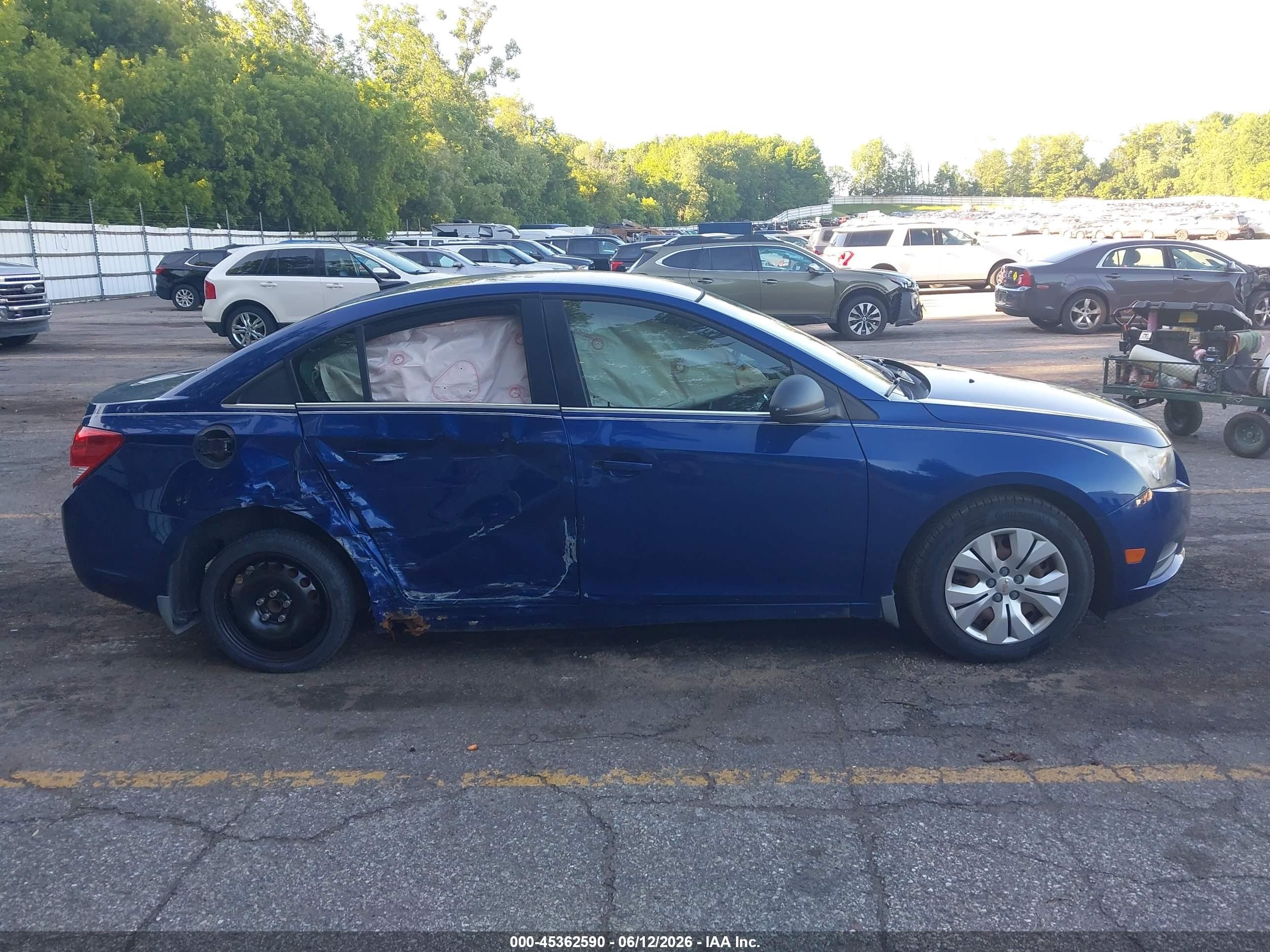 2012 Chevrolet Cruze Ls Blue vin: 1G1PD5SH1C7150254