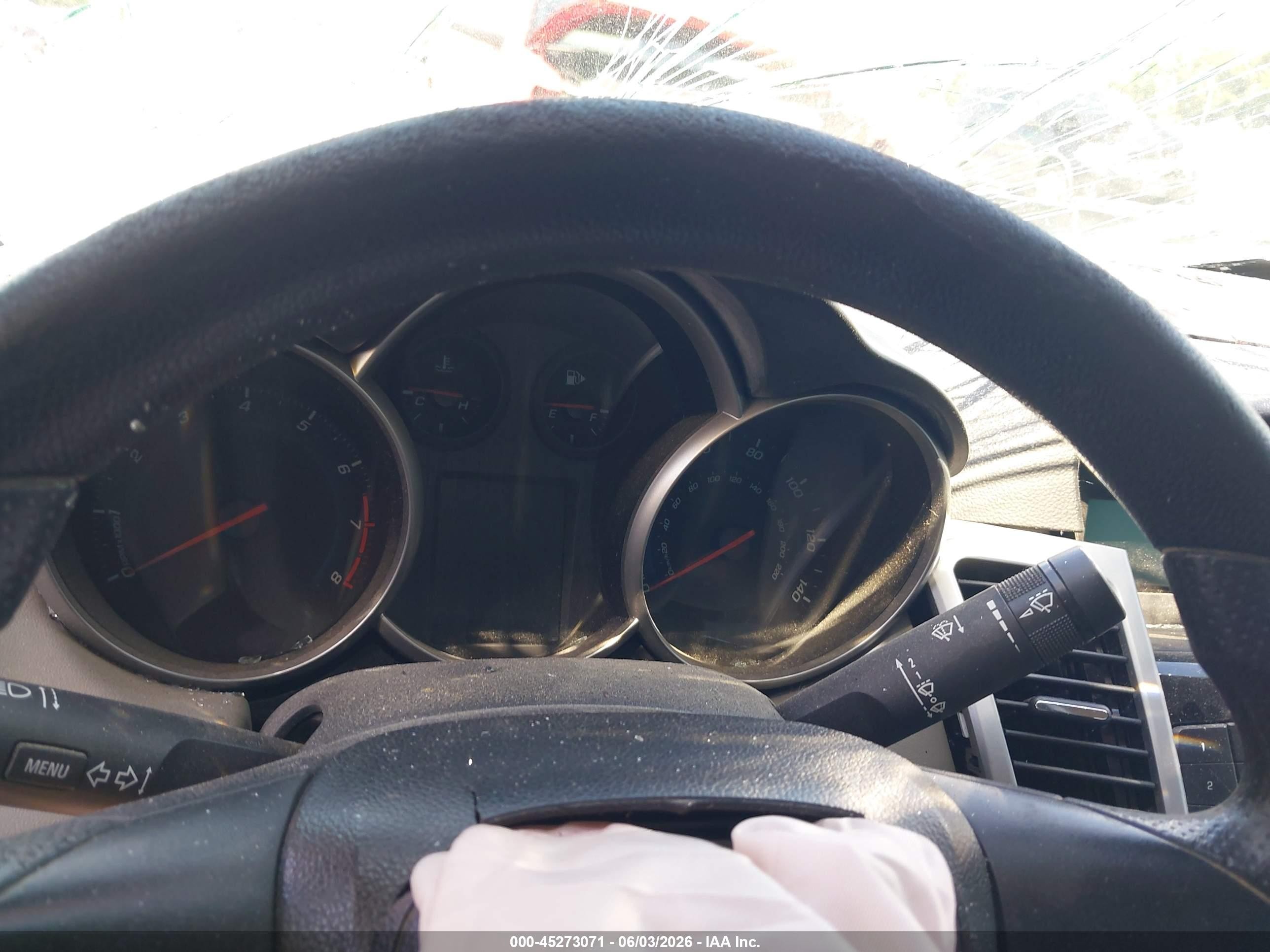2011 Chevrolet Cruze Ls Серебряный vin: 1G1PD5SH2B7191684