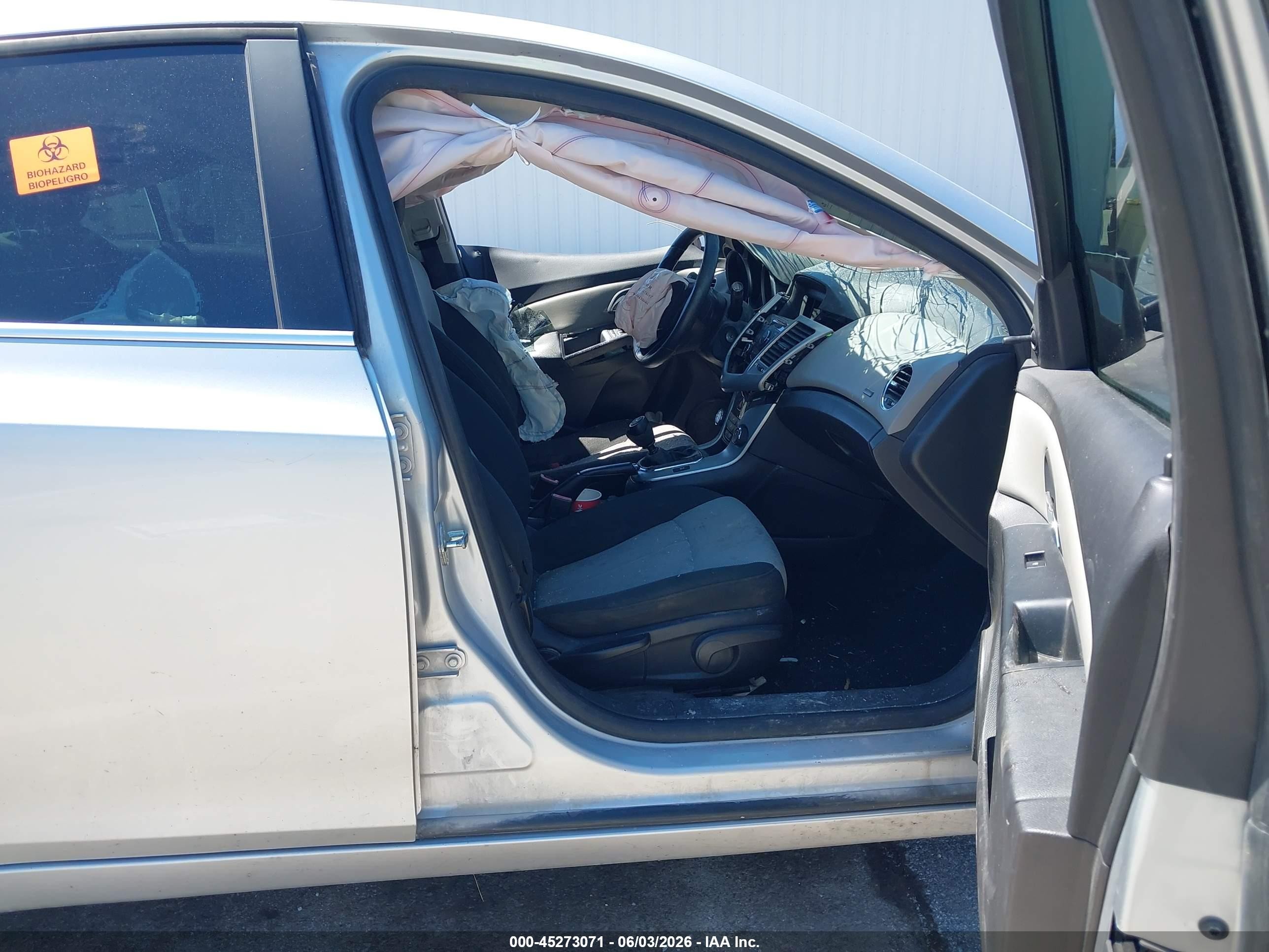 2011 Chevrolet Cruze Ls Серебряный vin: 1G1PD5SH2B7191684