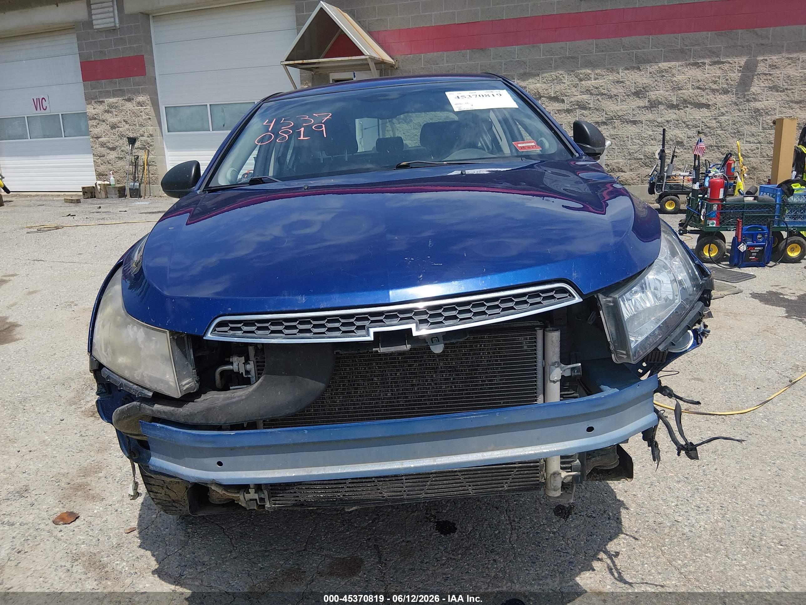 2012 Chevrolet Cruze Ls Blue vin: 1G1PD5SH3C7147601
