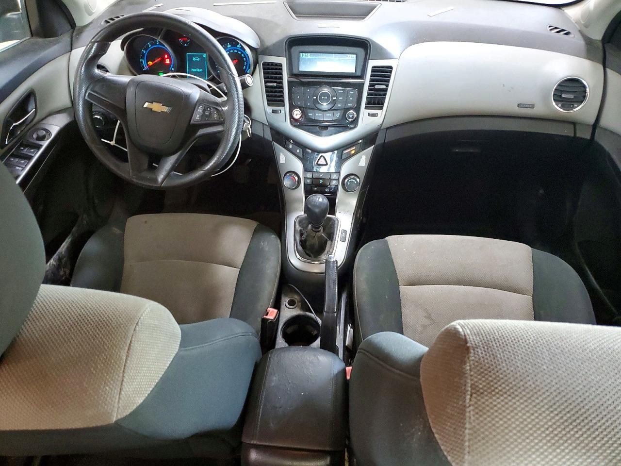 2012 Chevrolet Cruze Ls White vin: 1G1PD5SH7C7161047