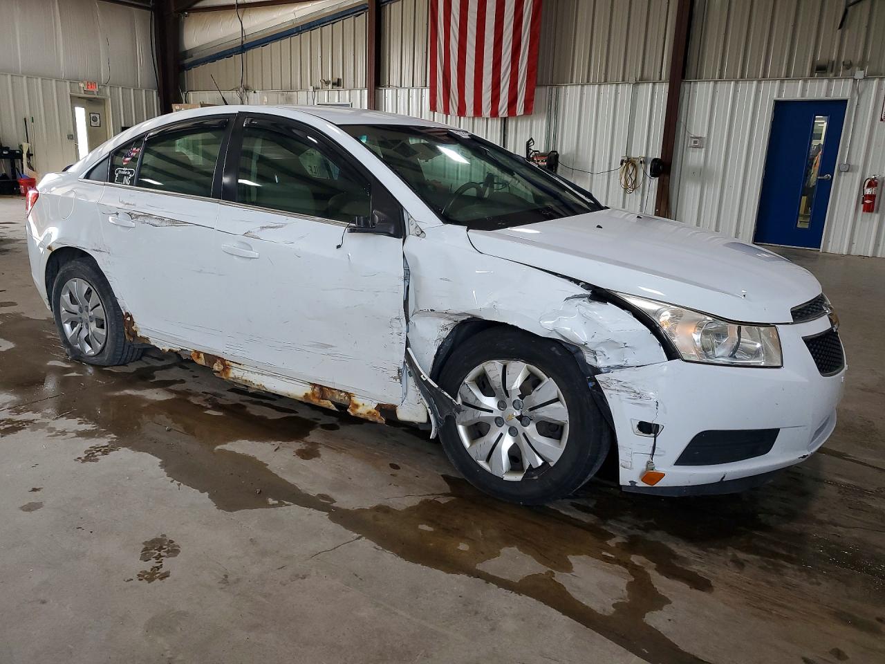 2012 Chevrolet Cruze Ls White vin: 1G1PD5SH7C7161047